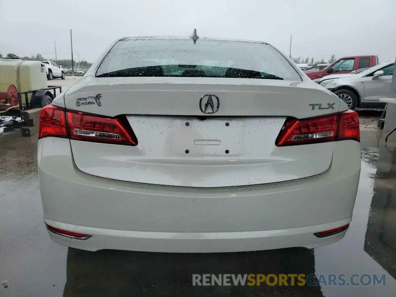 6 Photograph of a damaged car 19UUB1F32LA010029 ACURA TLX 2020