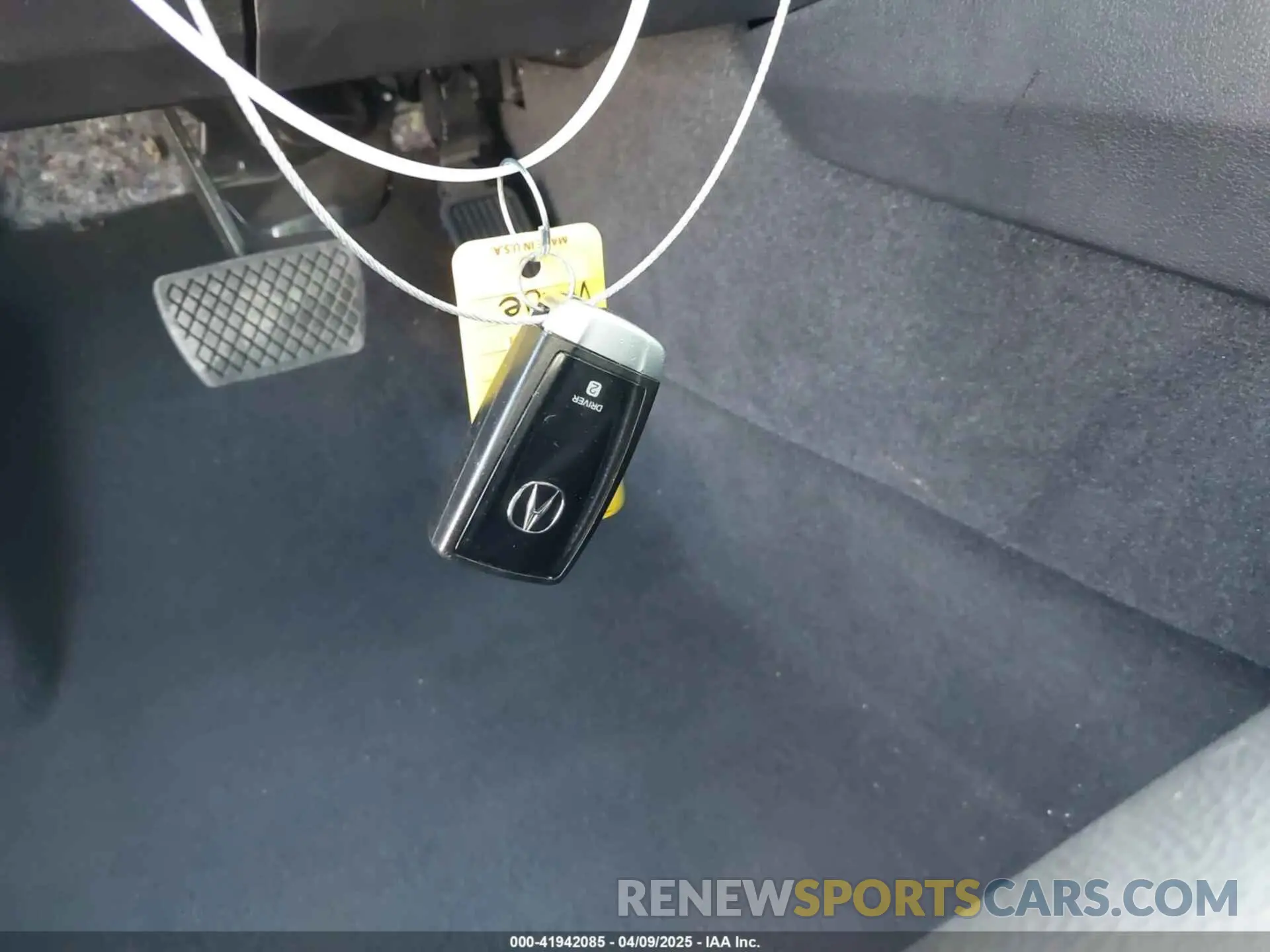 11 Photograph of a damaged car 19UUB1F32LA011682 ACURA TLX 2020