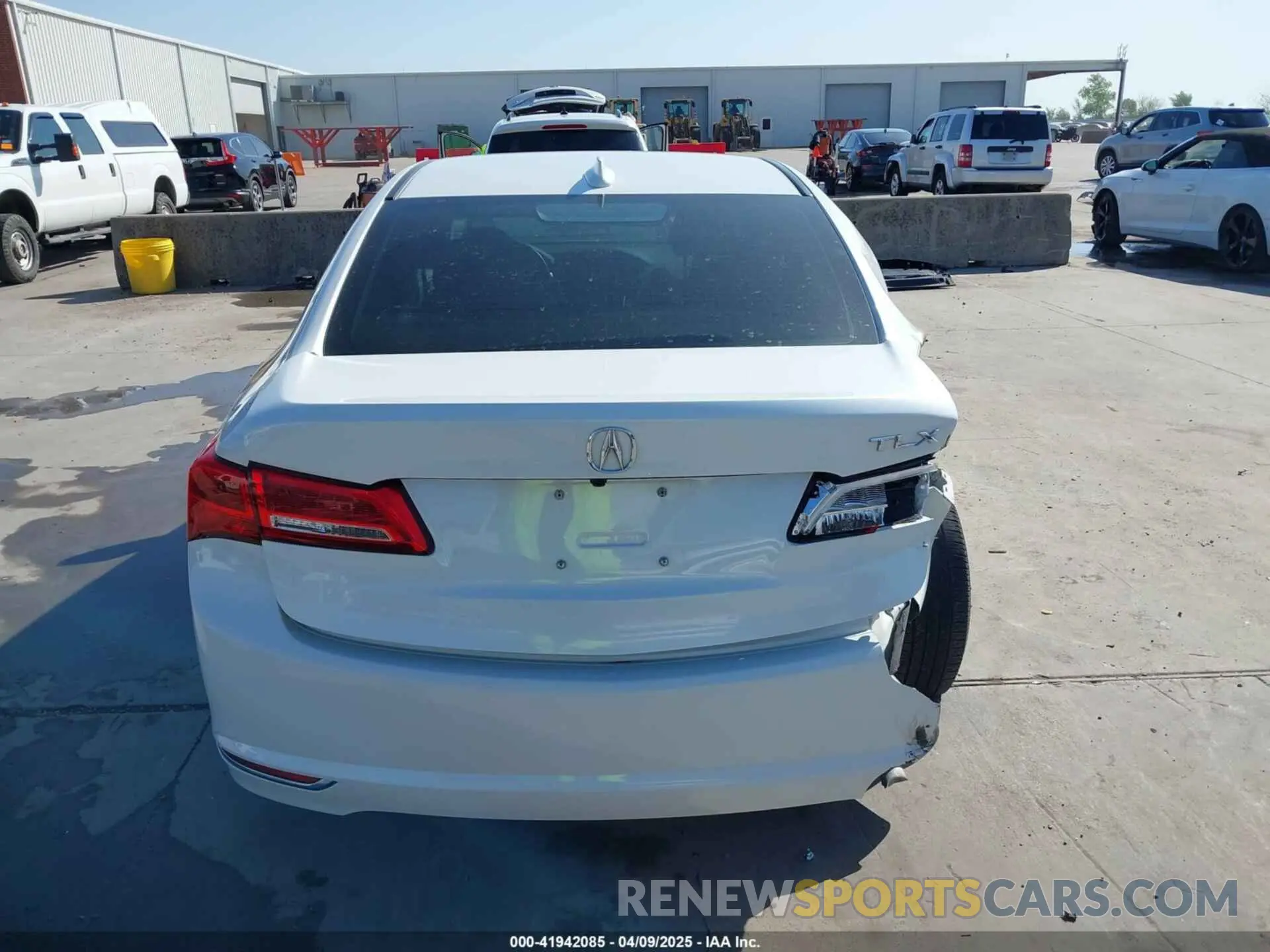 16 Photograph of a damaged car 19UUB1F32LA011682 ACURA TLX 2020