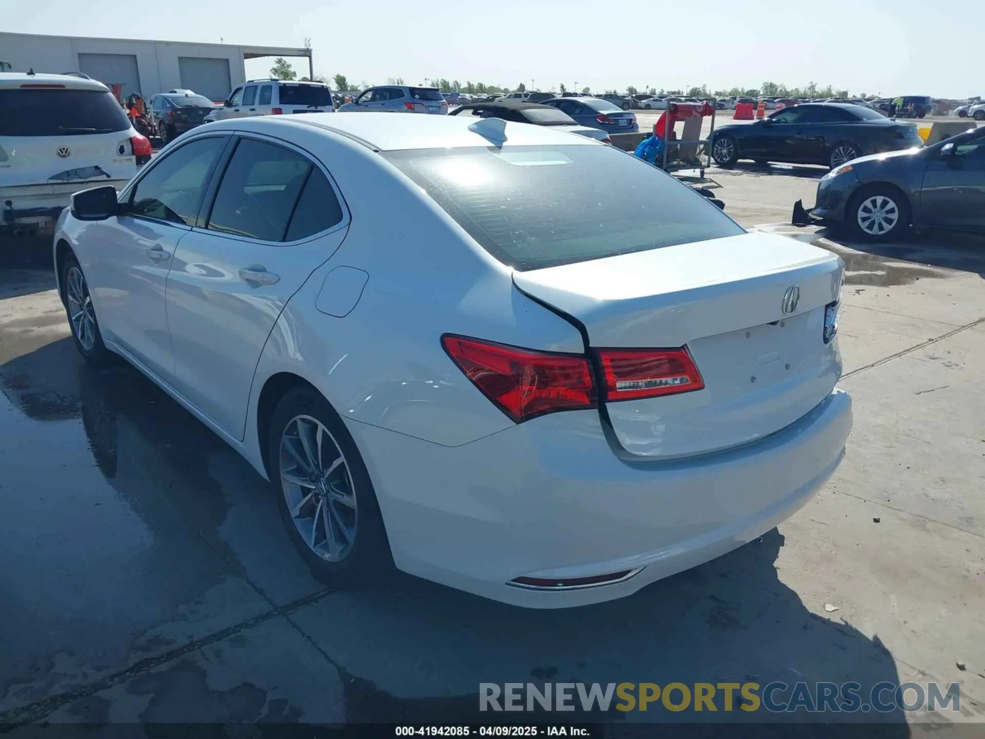 3 Photograph of a damaged car 19UUB1F32LA011682 ACURA TLX 2020