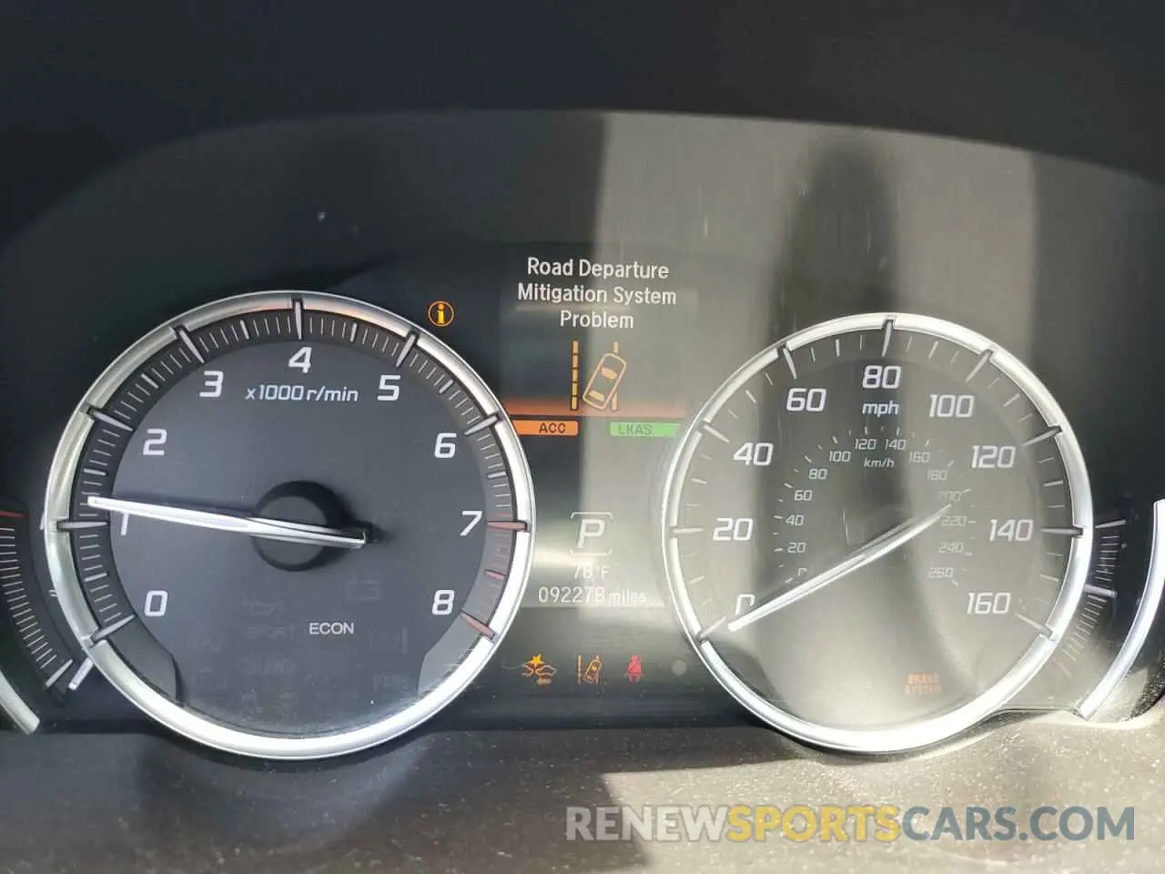 9 Photograph of a damaged car 19UUB1F34LA008296 ACURA TLX 2020