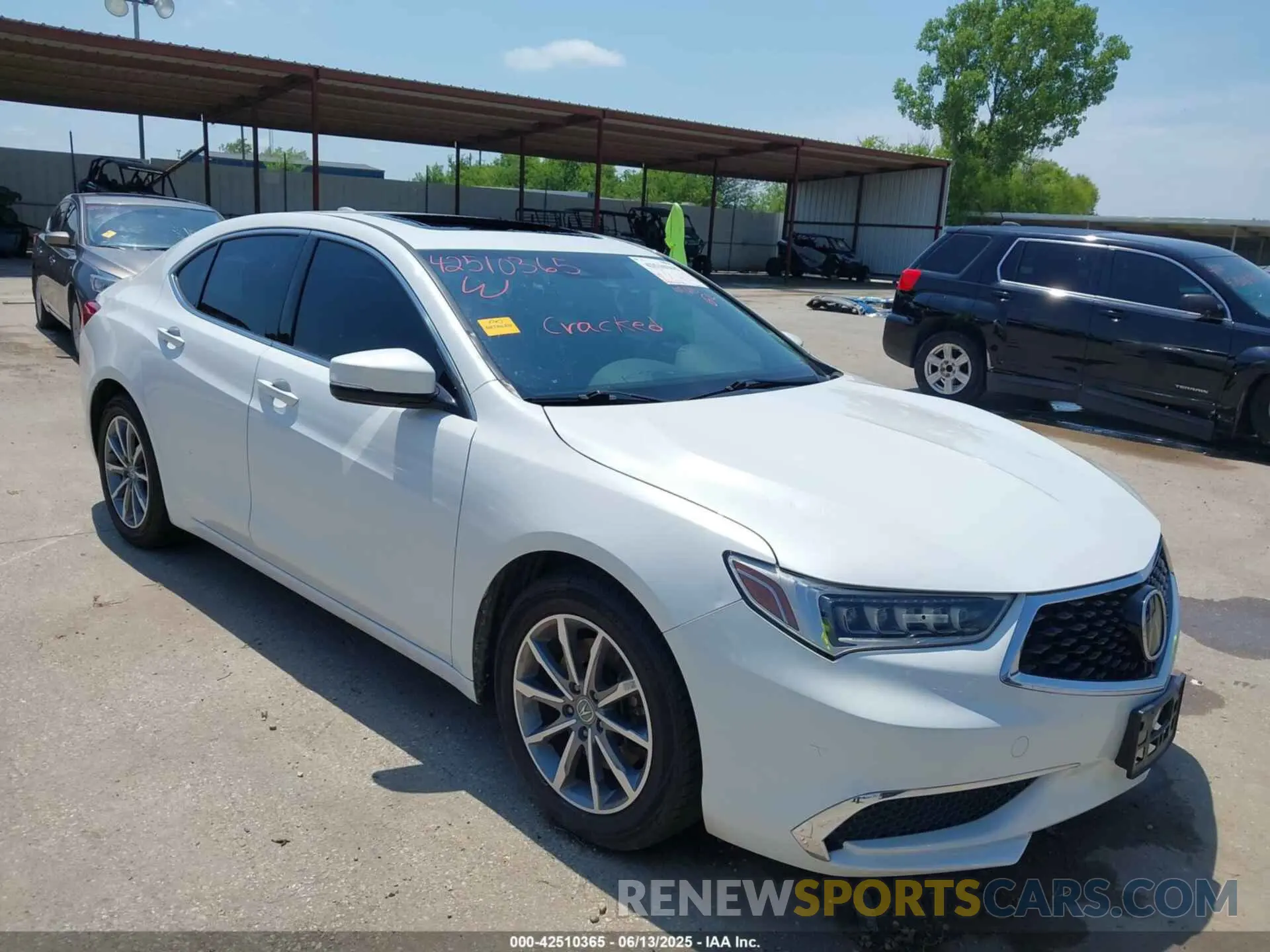 1 Photograph of a damaged car 19UUB1F34LA011697 ACURA TLX 2020