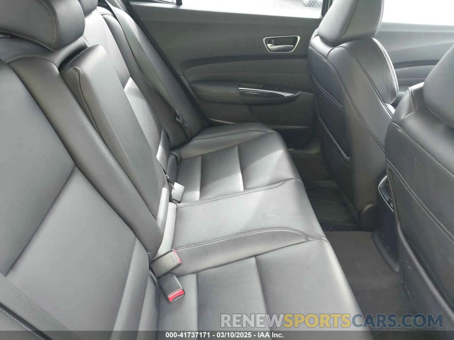 8 Photograph of a damaged car 19UUB1F34LA012378 ACURA TLX 2020