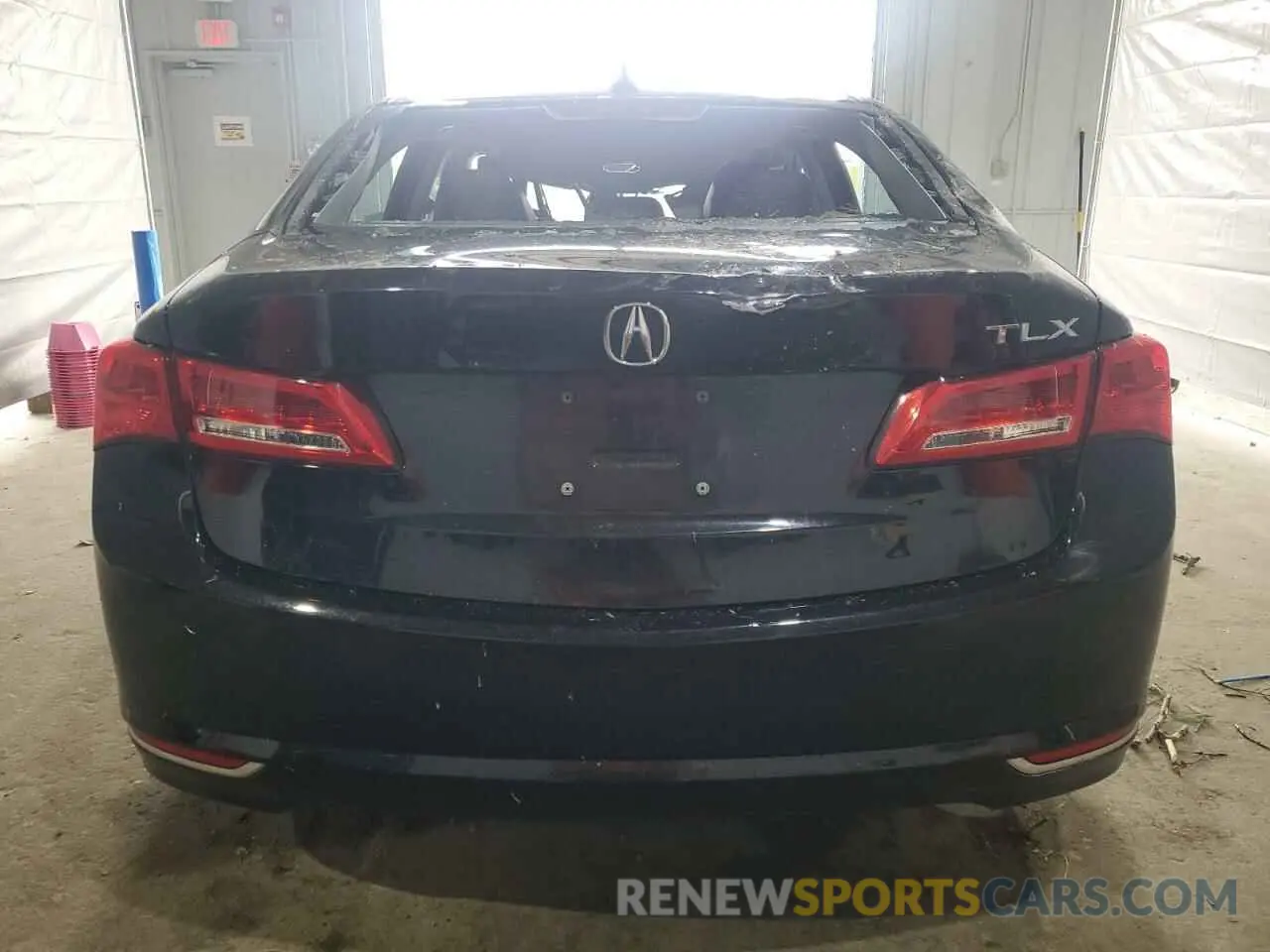 6 Photograph of a damaged car 19UUB1F35LA011840 ACURA TLX 2020
