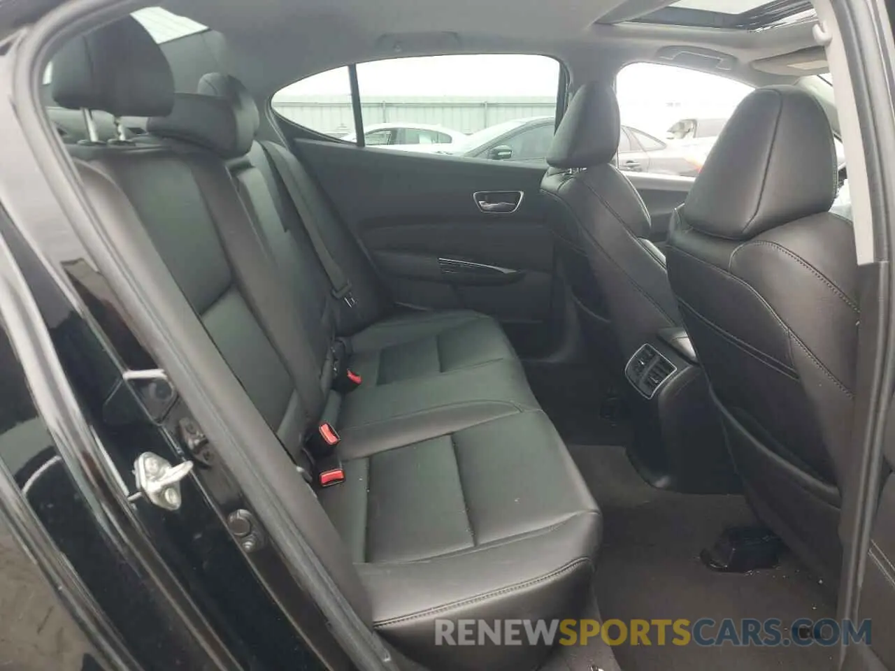 10 Photograph of a damaged car 19UUB1F38LA000315 ACURA TLX 2020