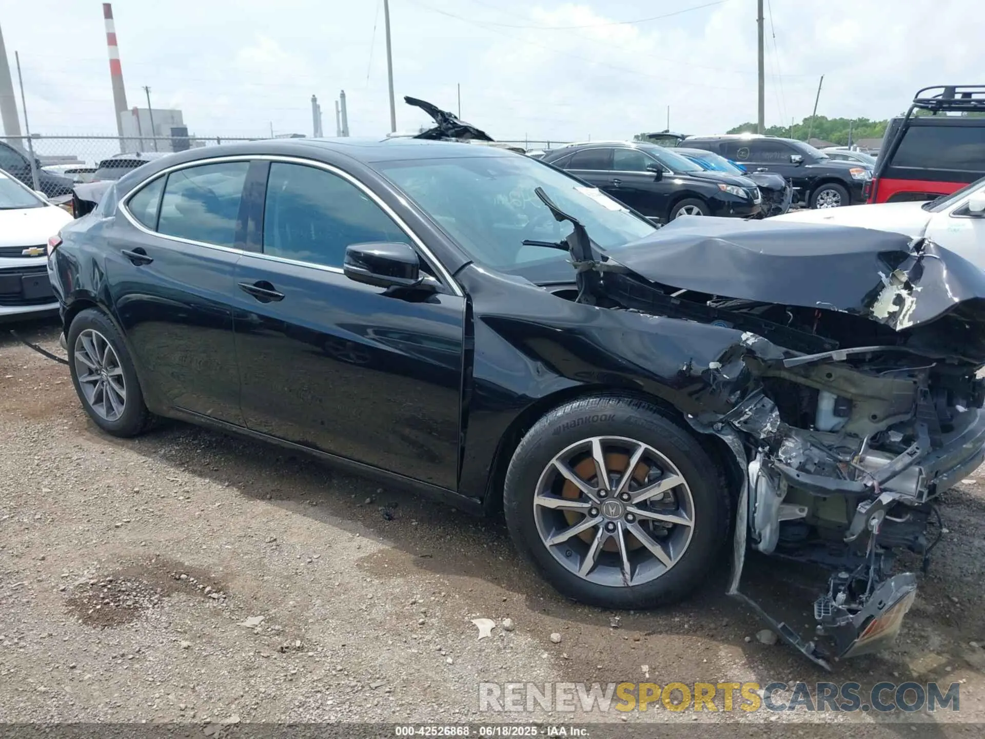 1 Photograph of a damaged car 19UUB1F38LA014280 ACURA TLX 2020