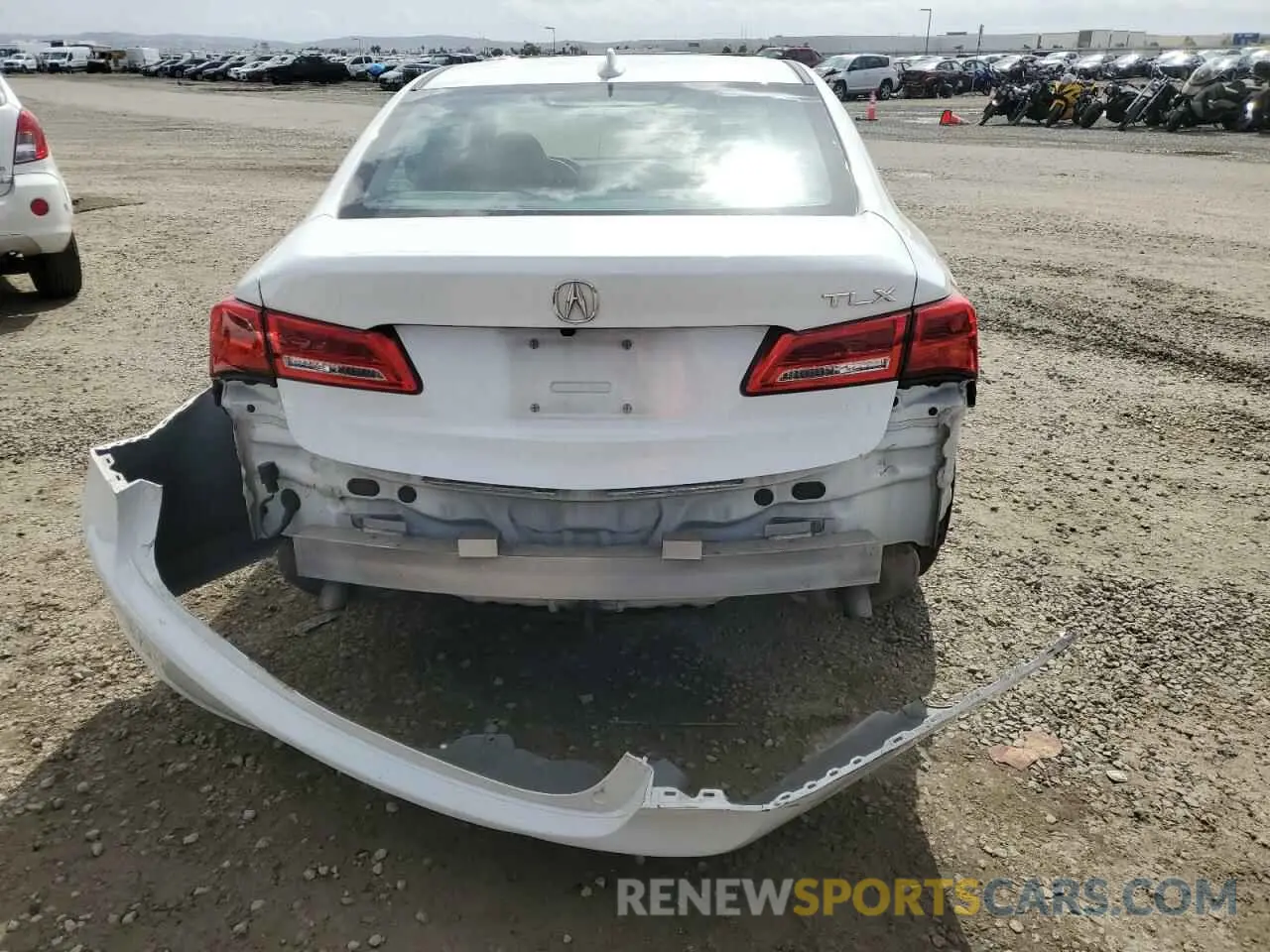 6 Photograph of a damaged car 19UUB1F38LA016028 ACURA TLX 2020