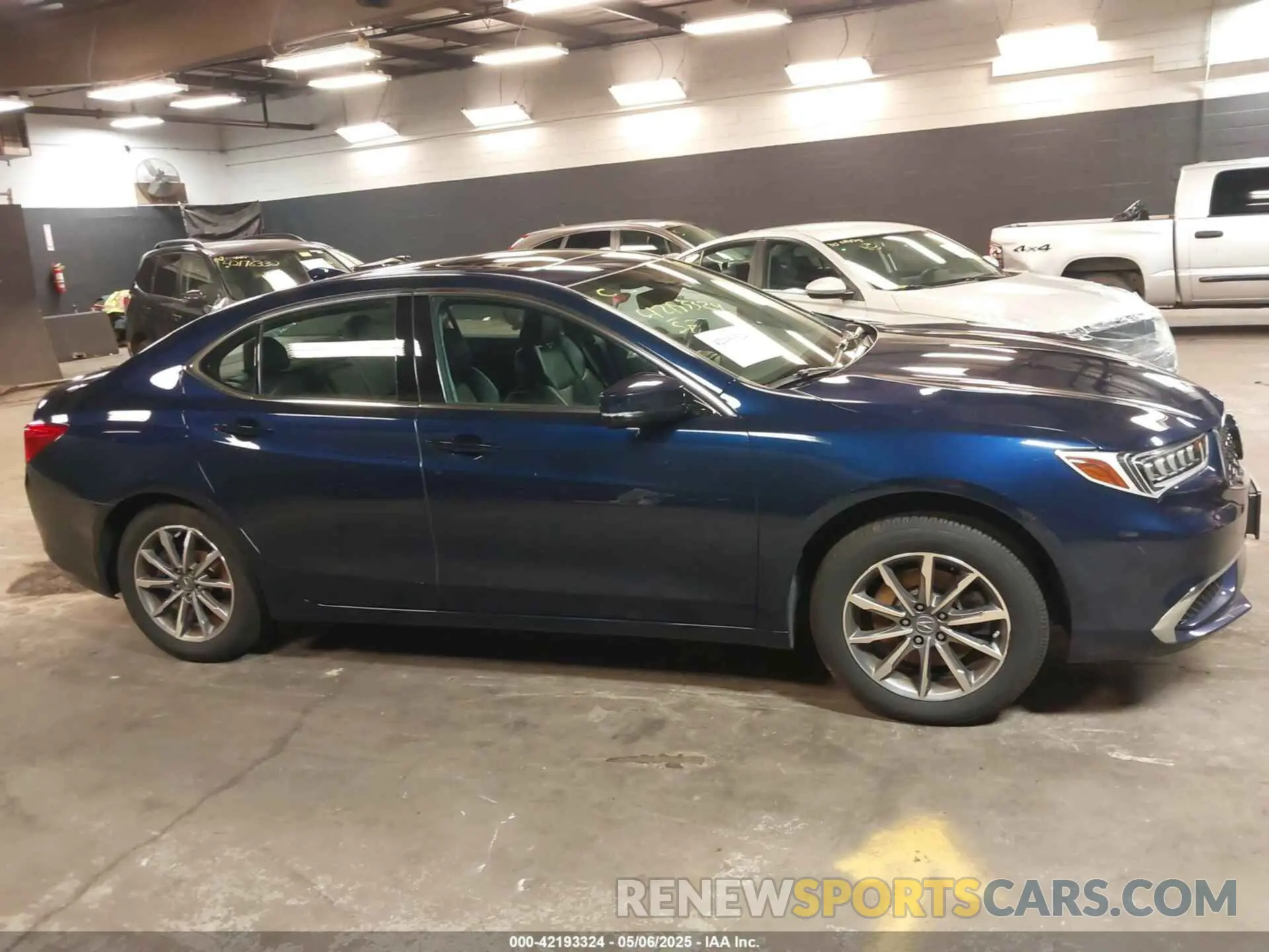 13 Photograph of a damaged car 19UUB1F53LA006637 ACURA TLX 2020