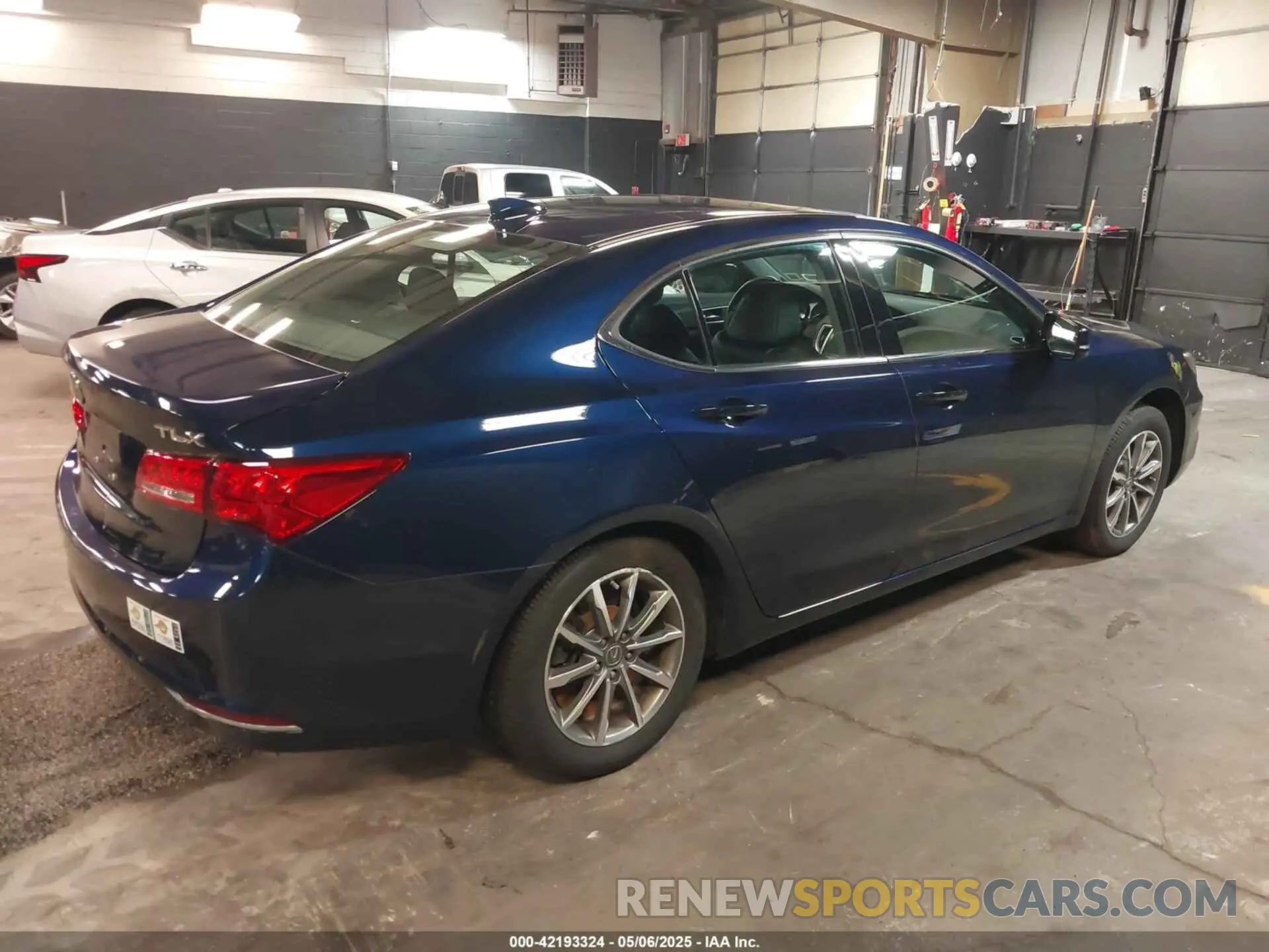 4 Photograph of a damaged car 19UUB1F53LA006637 ACURA TLX 2020