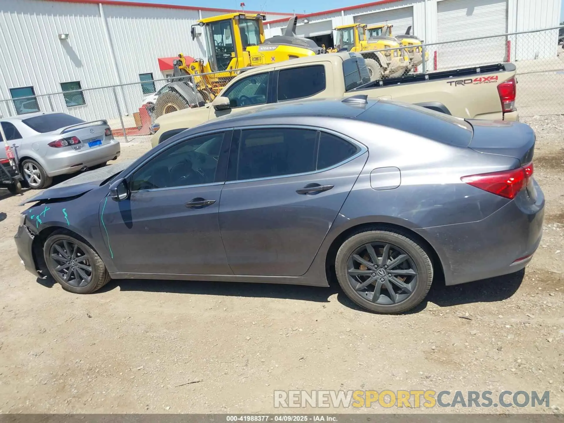 14 Photograph of a damaged car 19UUB1F53LA010462 ACURA TLX 2020