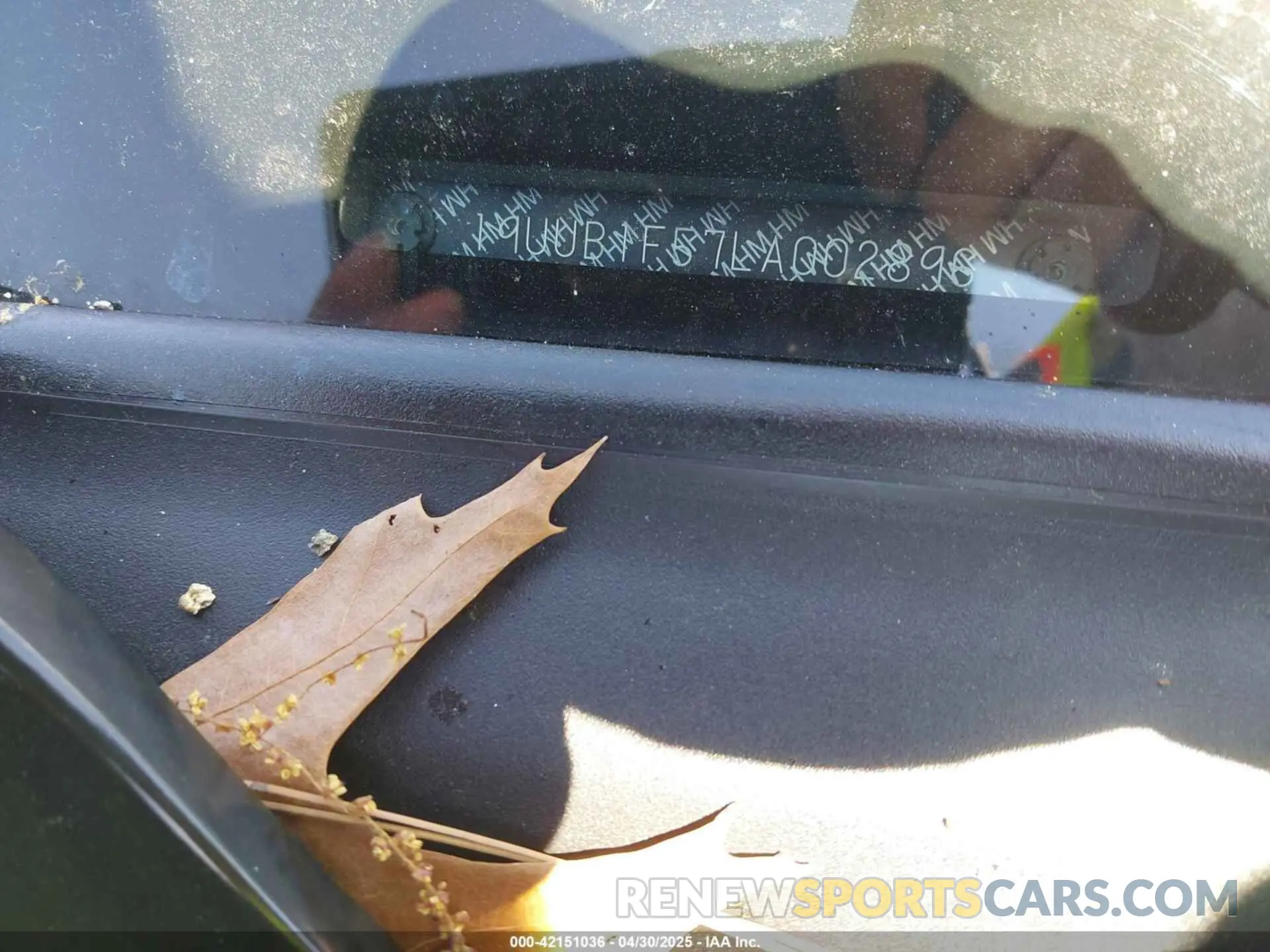 9 Photograph of a damaged car 19UUB1F57LA002896 ACURA TLX 2020