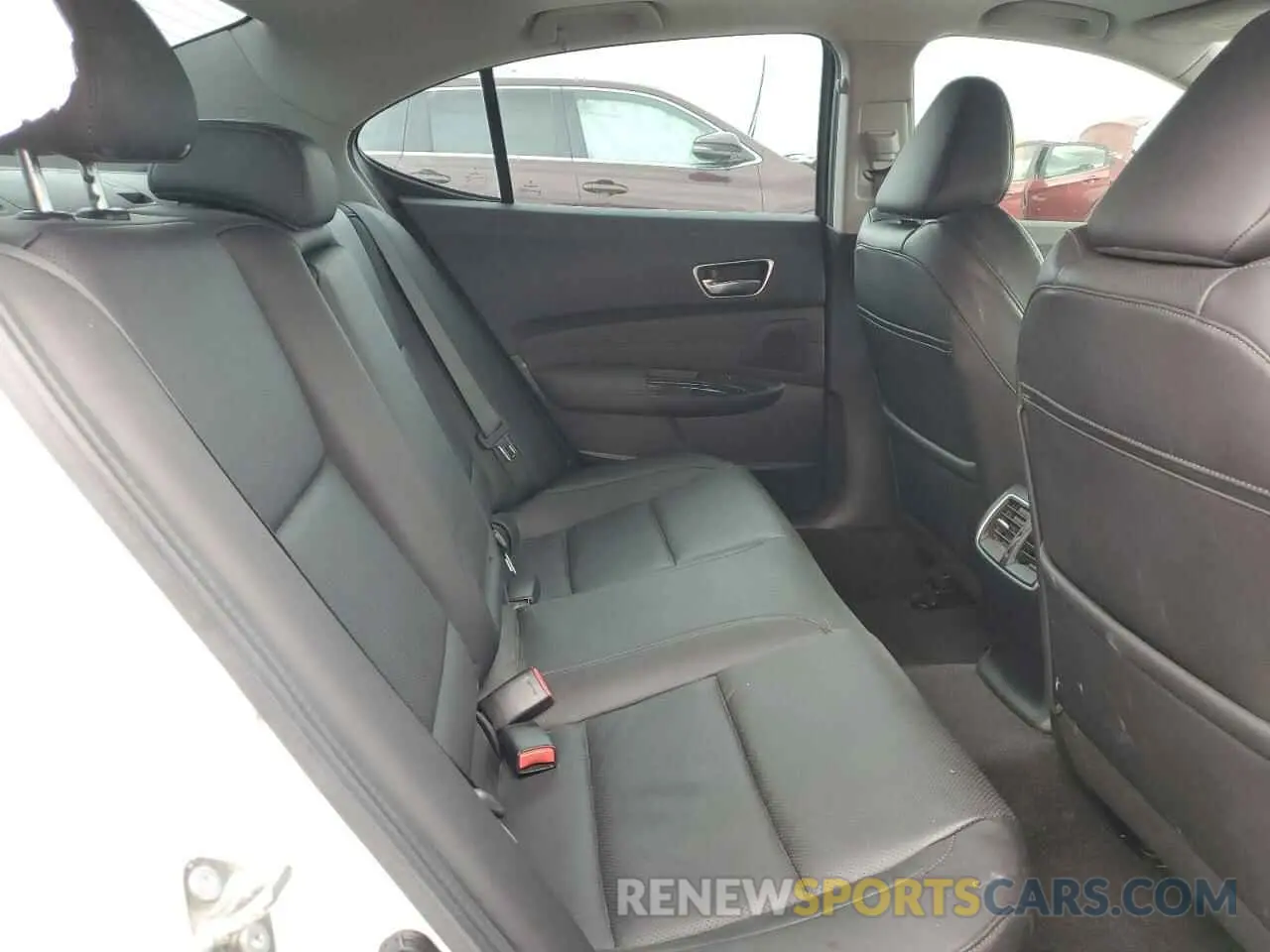 11 Photograph of a damaged car 19UUB1F57LA007130 ACURA TLX 2020