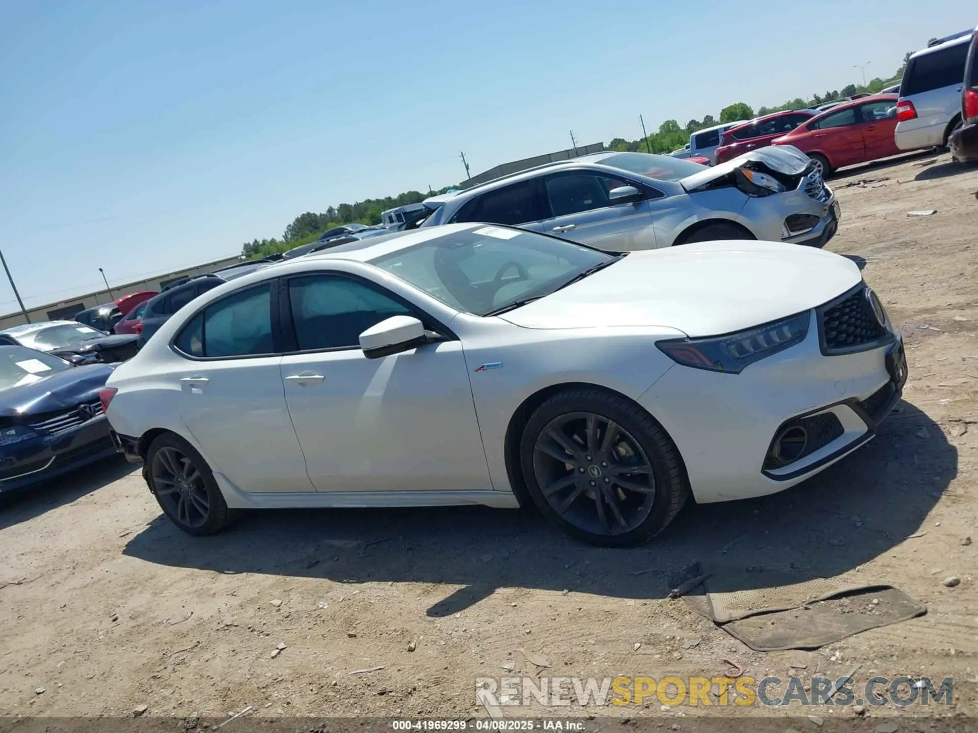 14 Photograph of a damaged car 19UUB1F63LA010907 ACURA TLX 2020