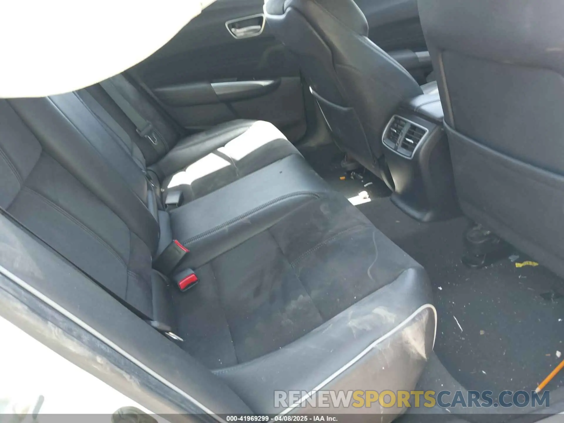 8 Photograph of a damaged car 19UUB1F63LA010907 ACURA TLX 2020