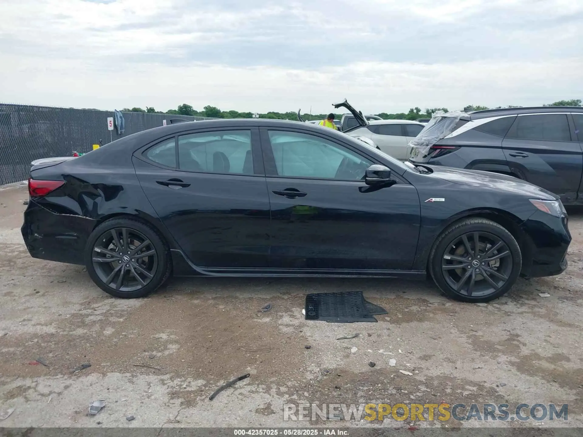 13 Photograph of a damaged car 19UUB1F64LA005943 ACURA TLX 2020