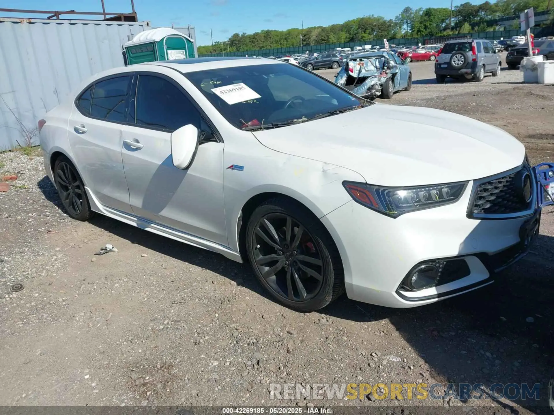 1 Photograph of a damaged car 19UUB1F64LA009815 ACURA TLX 2020