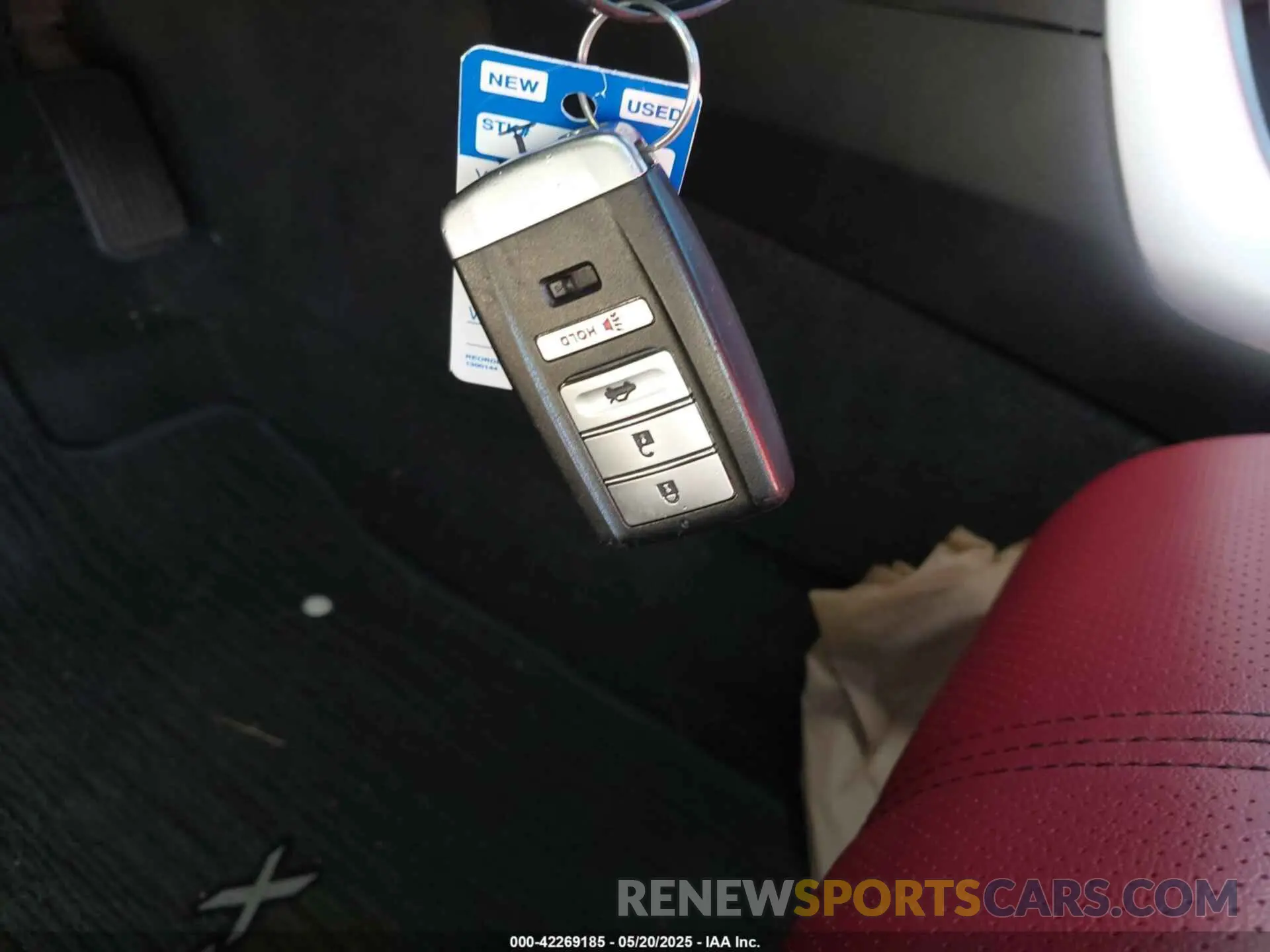 11 Photograph of a damaged car 19UUB1F64LA009815 ACURA TLX 2020