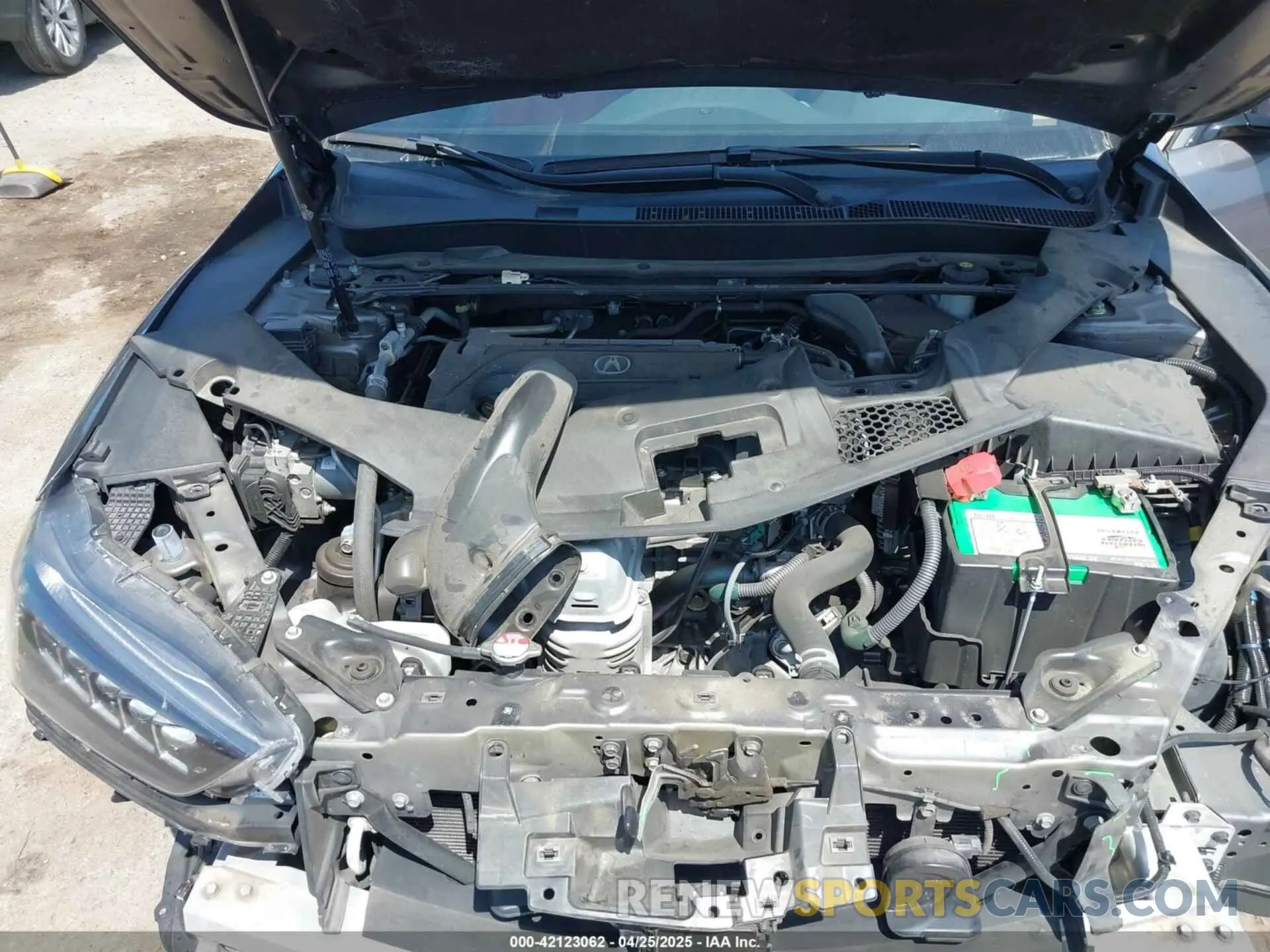10 Photograph of a damaged car 19UUB1F66LA000520 ACURA TLX 2020
