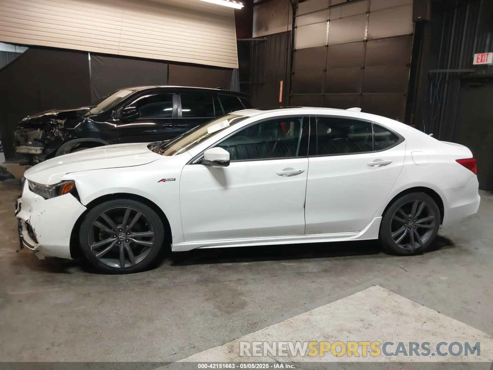 15 Photograph of a damaged car 19UUB1F66LA013039 ACURA TLX 2020