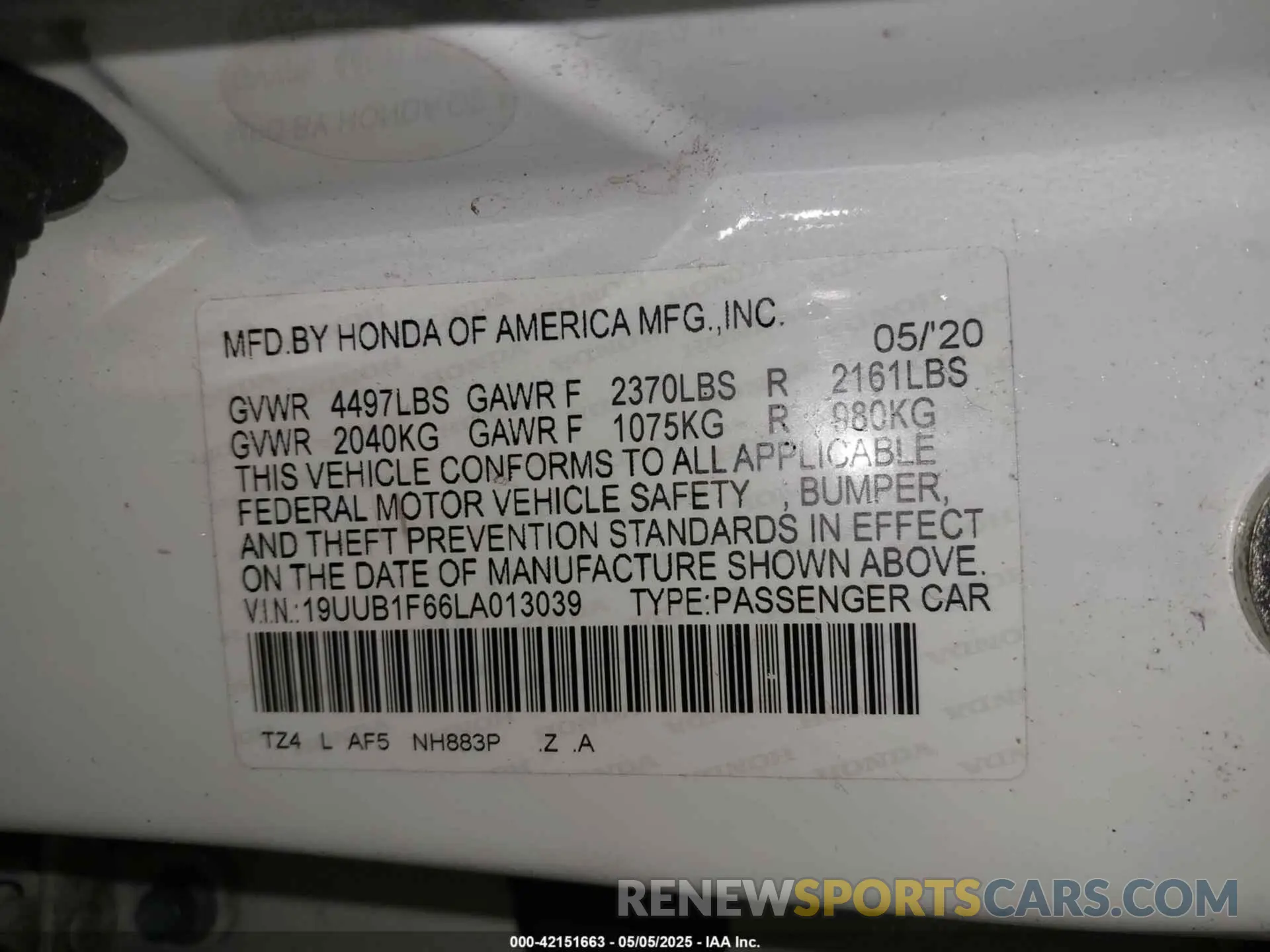 9 Photograph of a damaged car 19UUB1F66LA013039 ACURA TLX 2020
