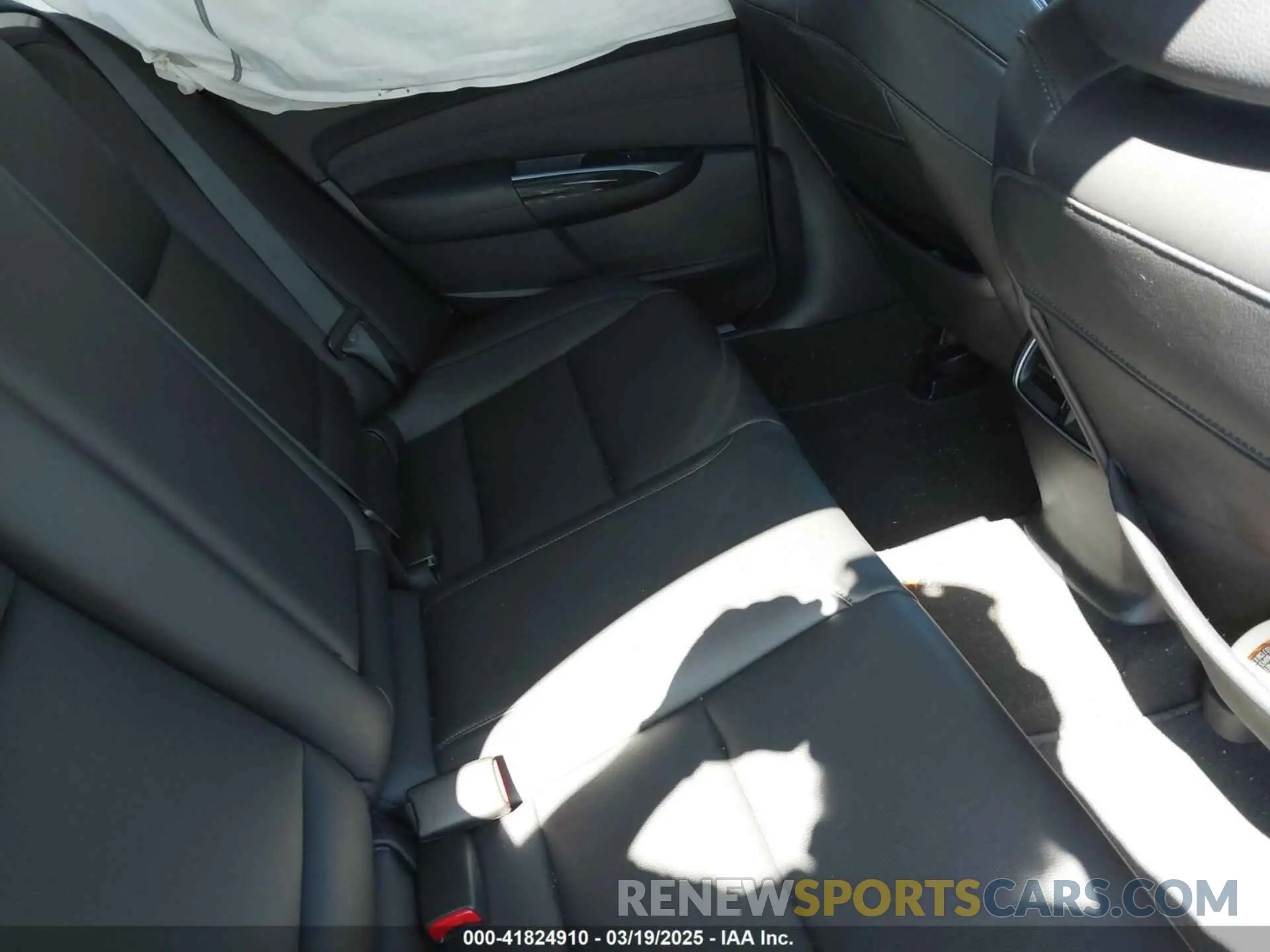 8 Photograph of a damaged car 19UUB2F31LA001540 ACURA TLX 2020