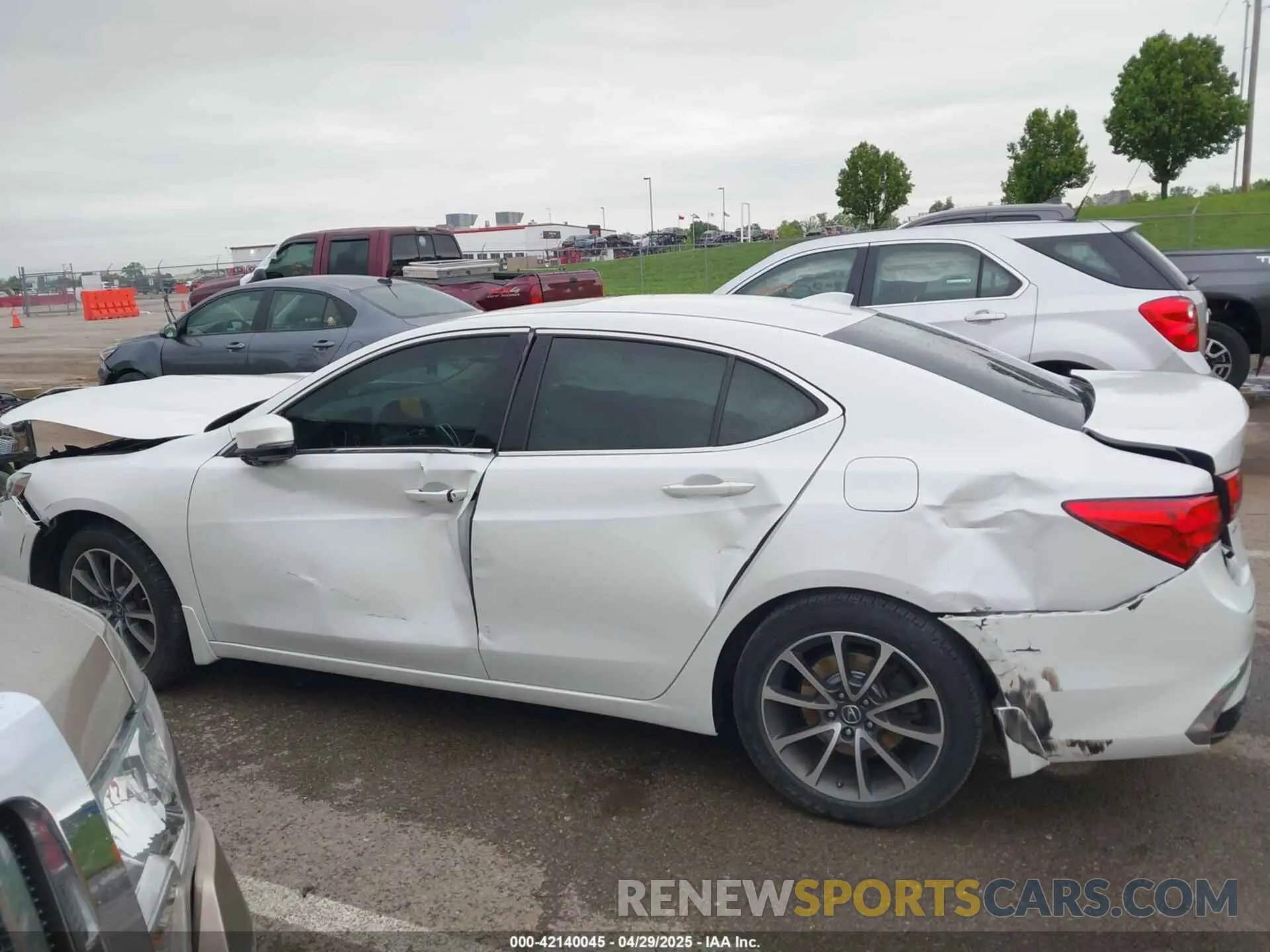 14 Photograph of a damaged car 19UUB2F38LA000997 ACURA TLX 2020