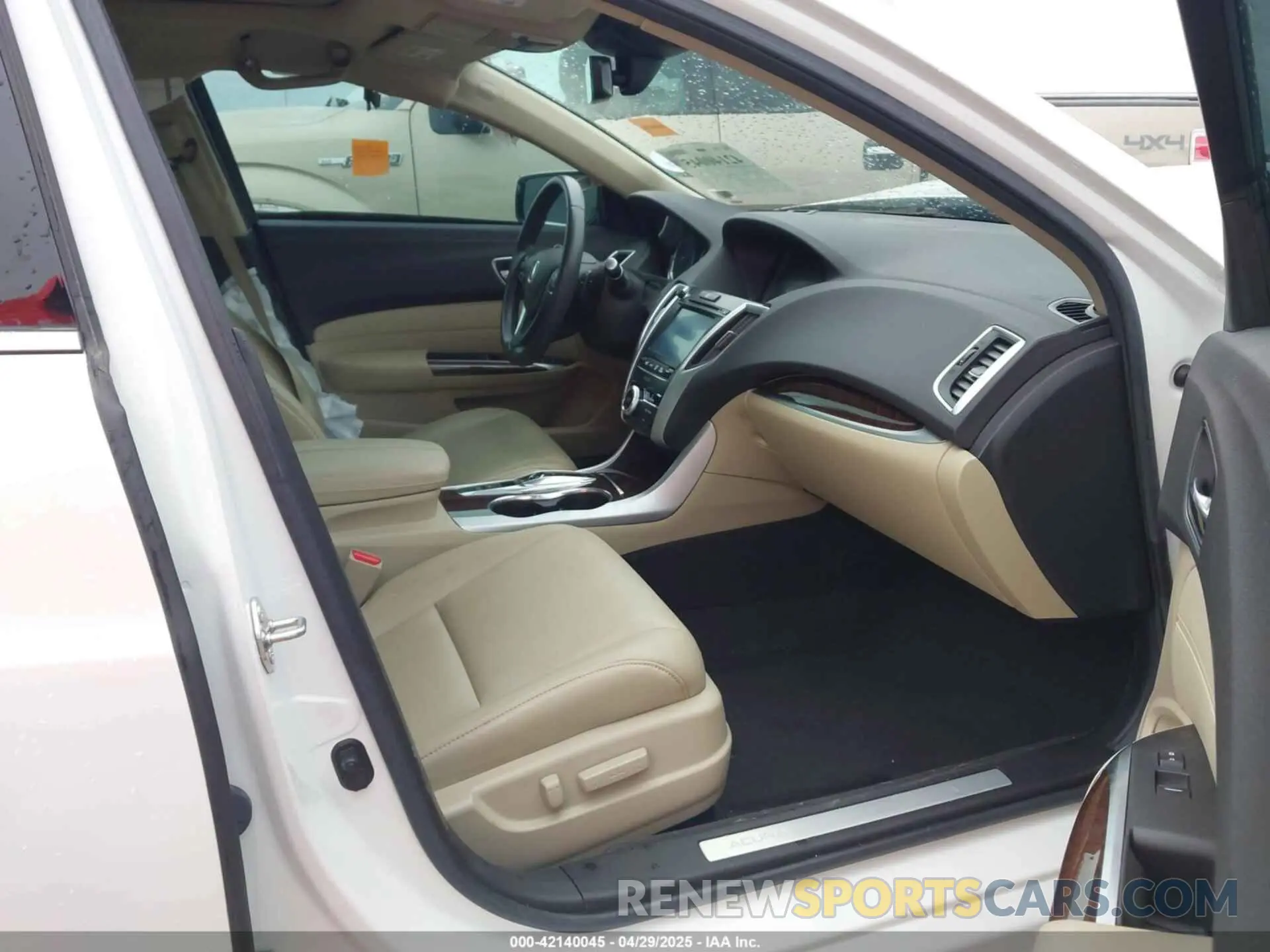 5 Photograph of a damaged car 19UUB2F38LA000997 ACURA TLX 2020