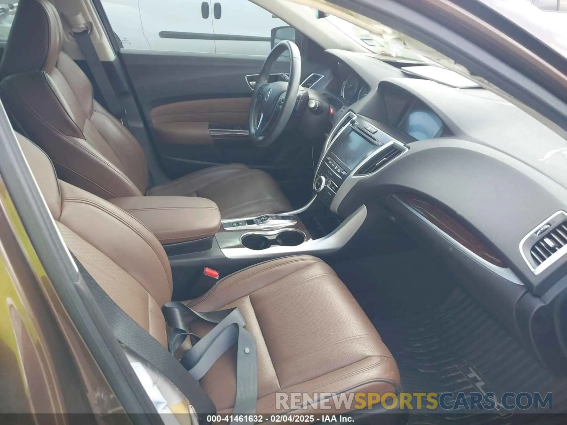 5 Photograph of a damaged car 19UUB2F40LA002820 ACURA TLX 2020