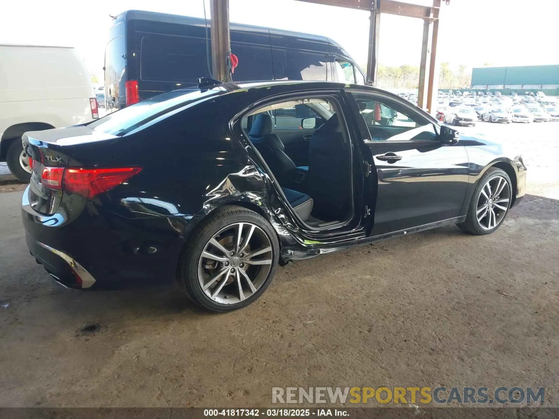 4 Photograph of a damaged car 19UUB2F41LA005077 ACURA TLX 2020
