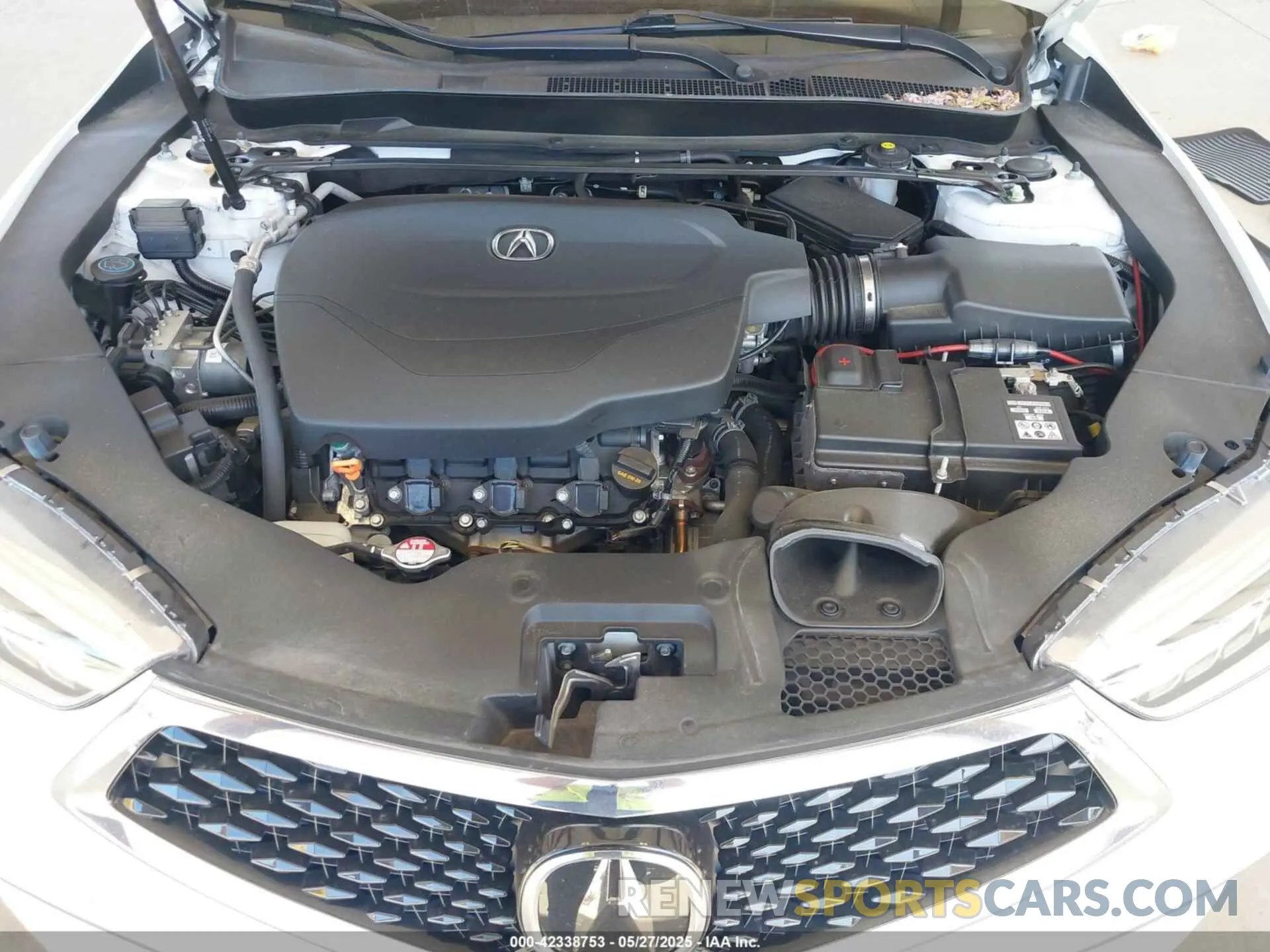 10 Photograph of a damaged car 19UUB2F45LA001274 ACURA TLX 2020