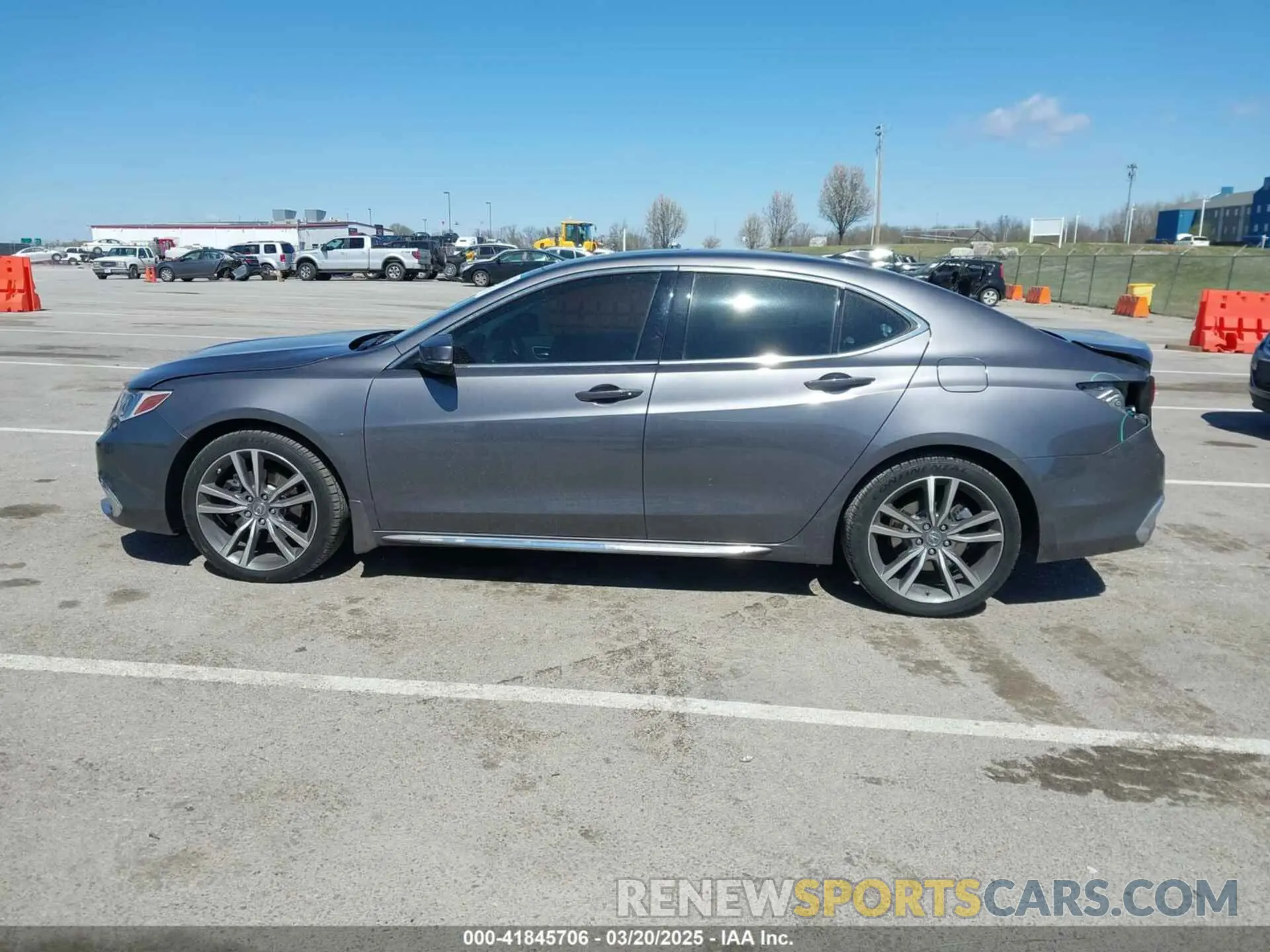 15 Photograph of a damaged car 19UUB2F48LA000569 ACURA TLX 2020