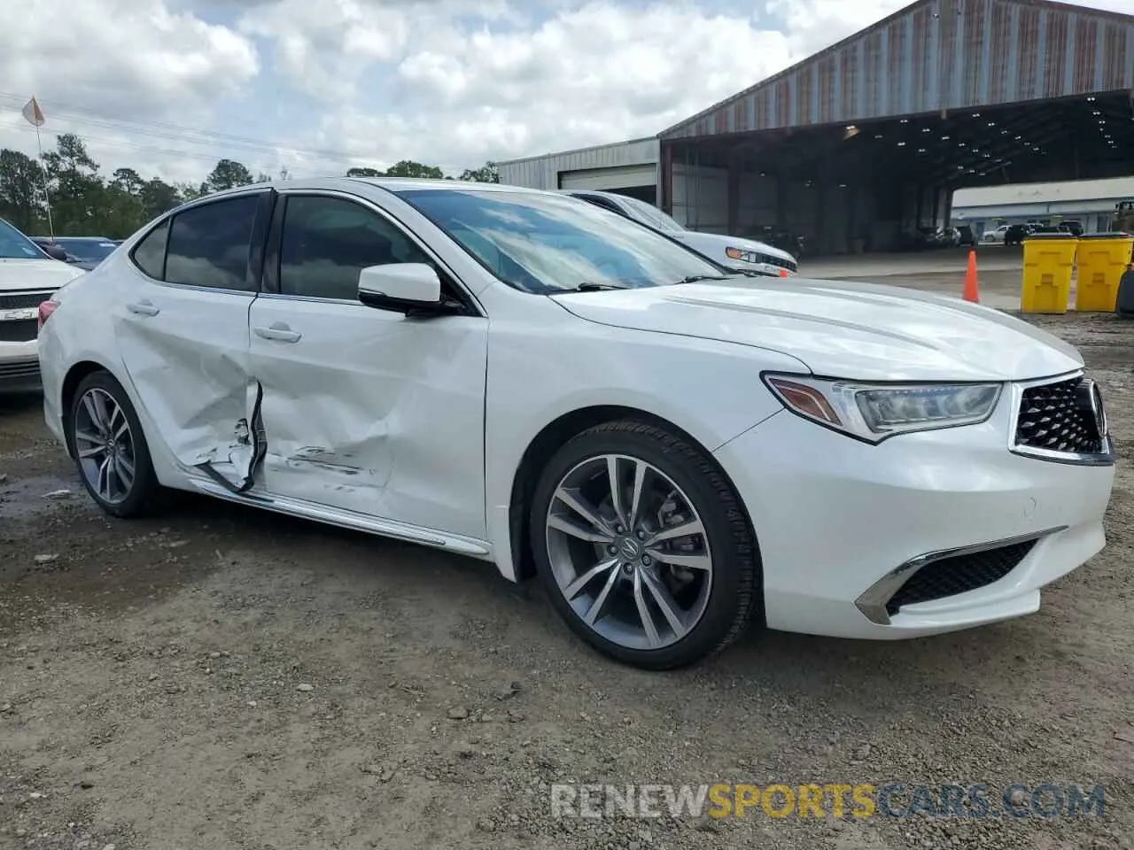 4 Photograph of a damaged car 19UUB2F4XLA004333 ACURA TLX 2020