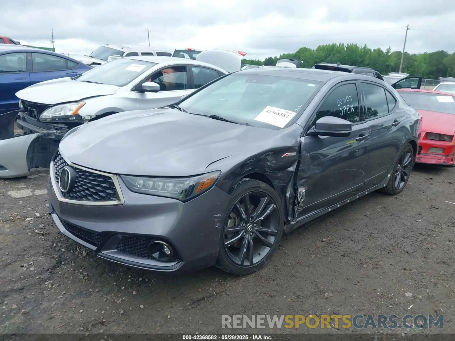 2 Photograph of a damaged car 19UUB2F64LA005351 ACURA TLX 2020