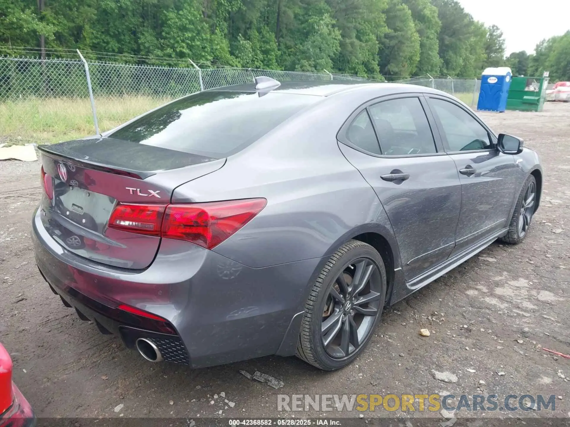 4 Photograph of a damaged car 19UUB2F64LA005351 ACURA TLX 2020