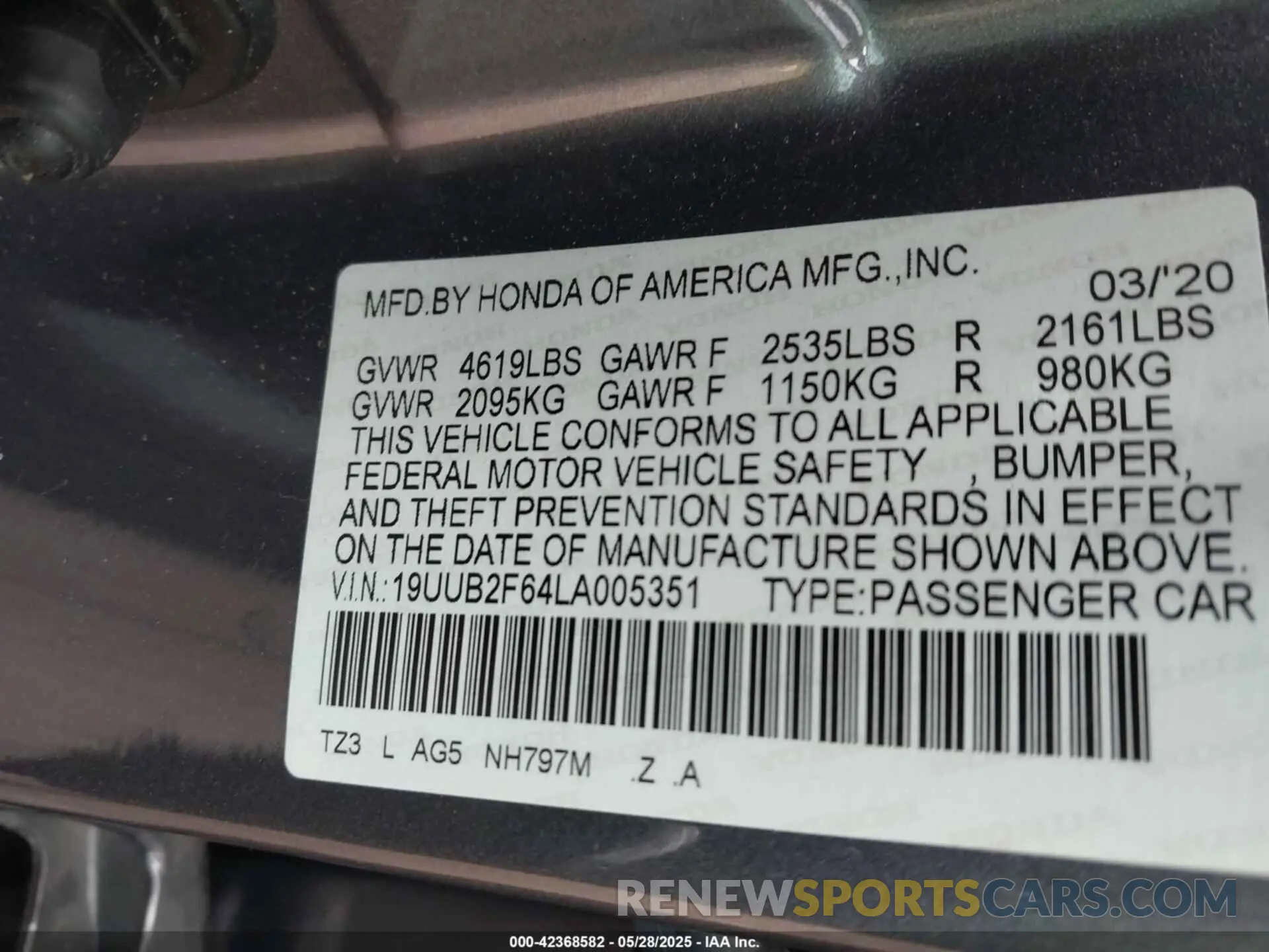 9 Photograph of a damaged car 19UUB2F64LA005351 ACURA TLX 2020