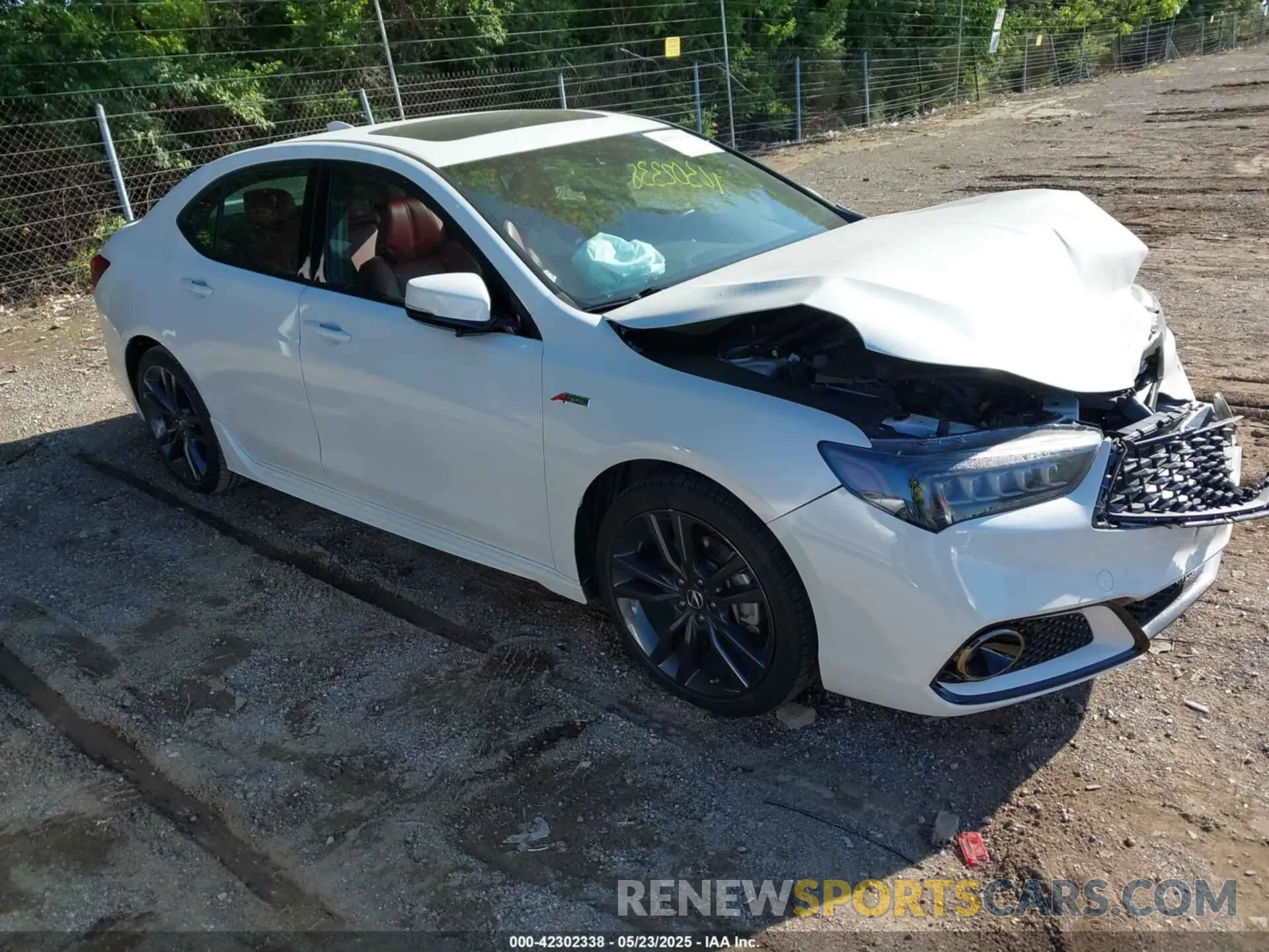 1 Photograph of a damaged car 19UUB2F66LA002614 ACURA TLX 2020