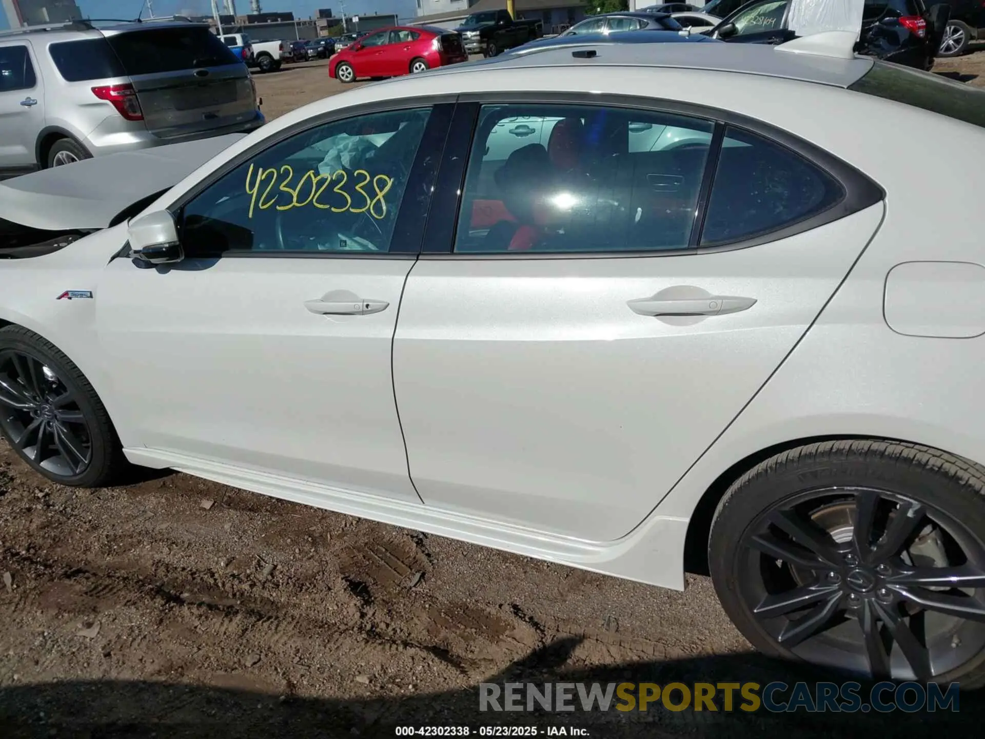14 Photograph of a damaged car 19UUB2F66LA002614 ACURA TLX 2020