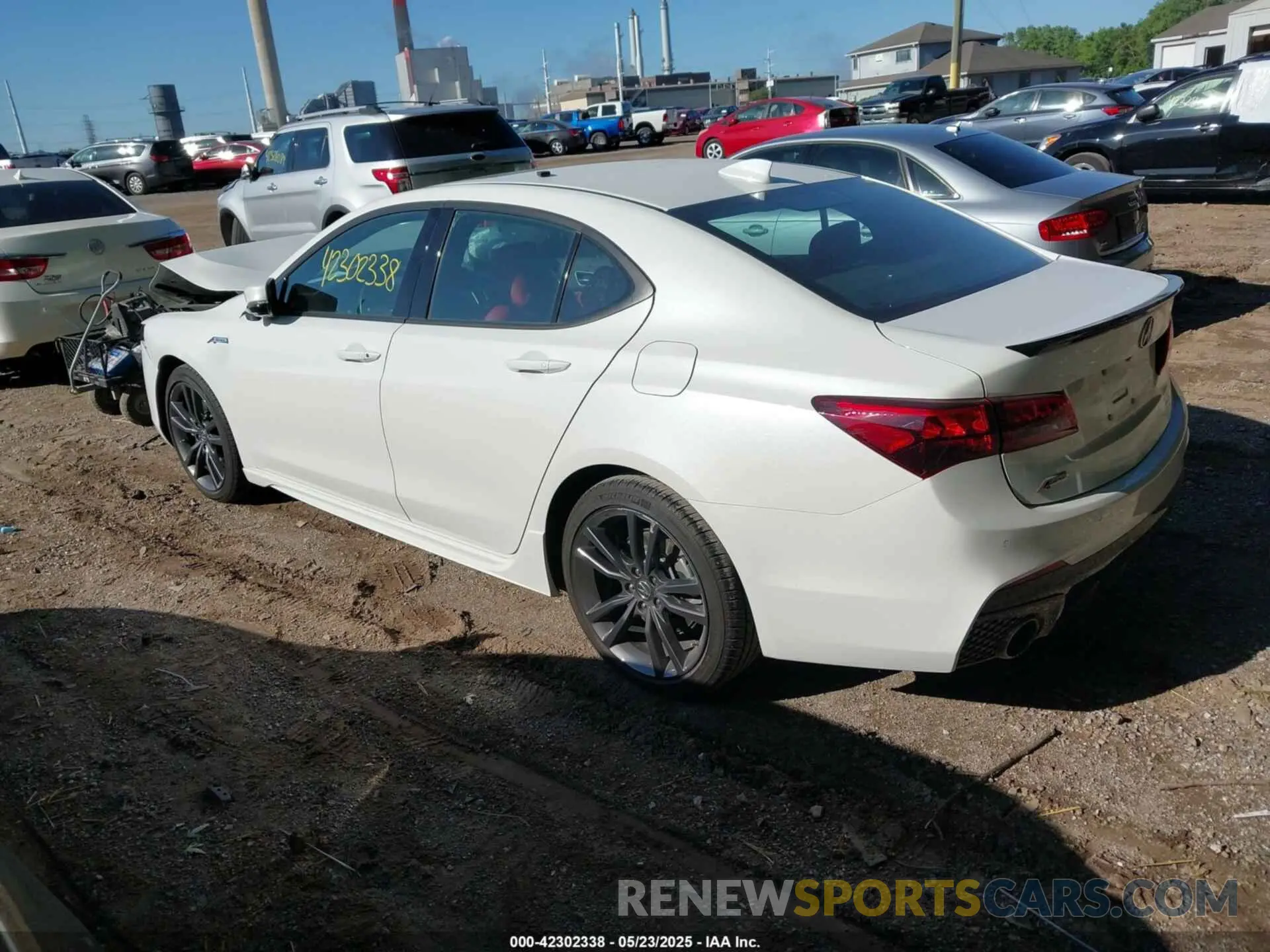3 Photograph of a damaged car 19UUB2F66LA002614 ACURA TLX 2020