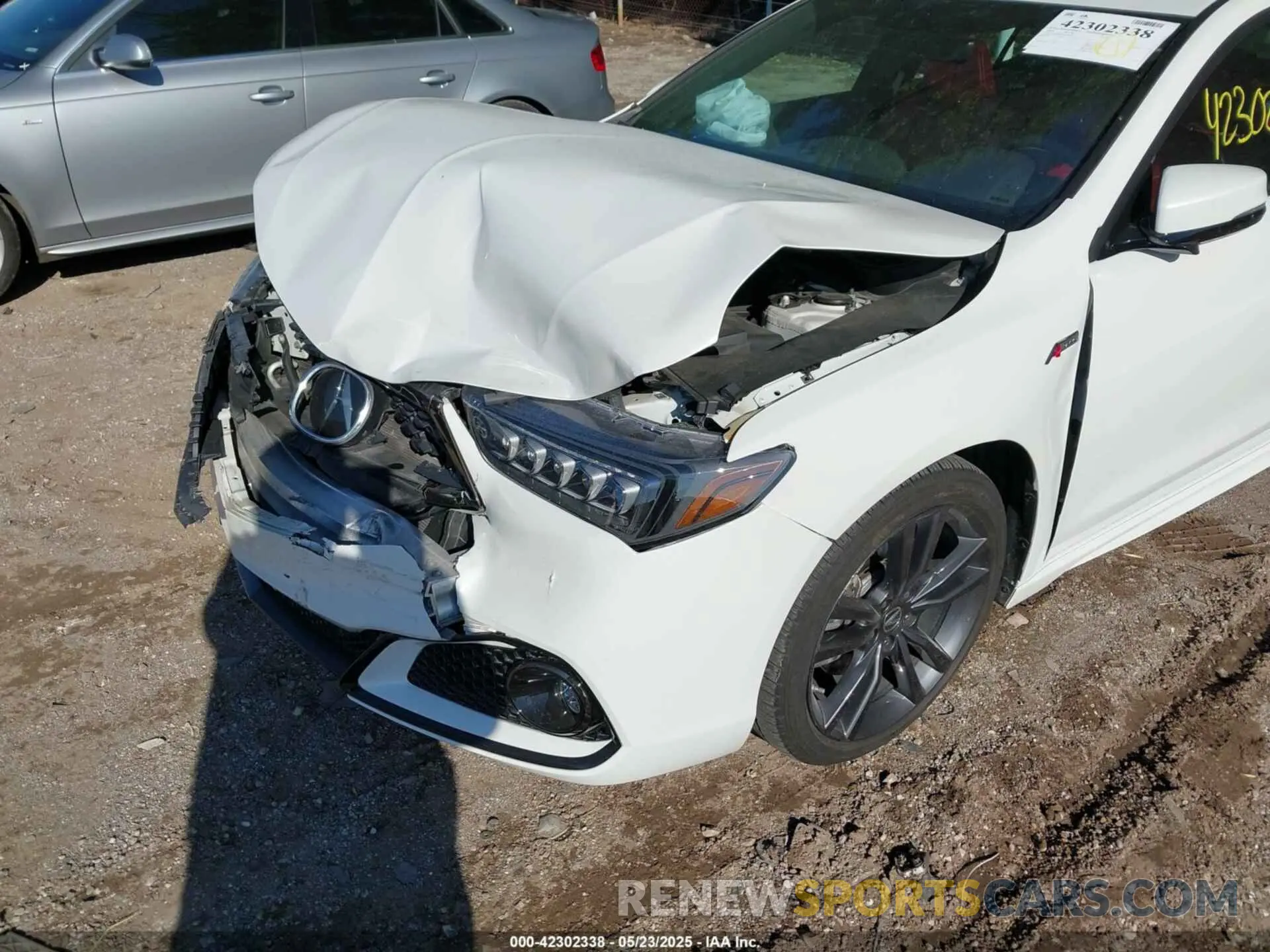 6 Photograph of a damaged car 19UUB2F66LA002614 ACURA TLX 2020