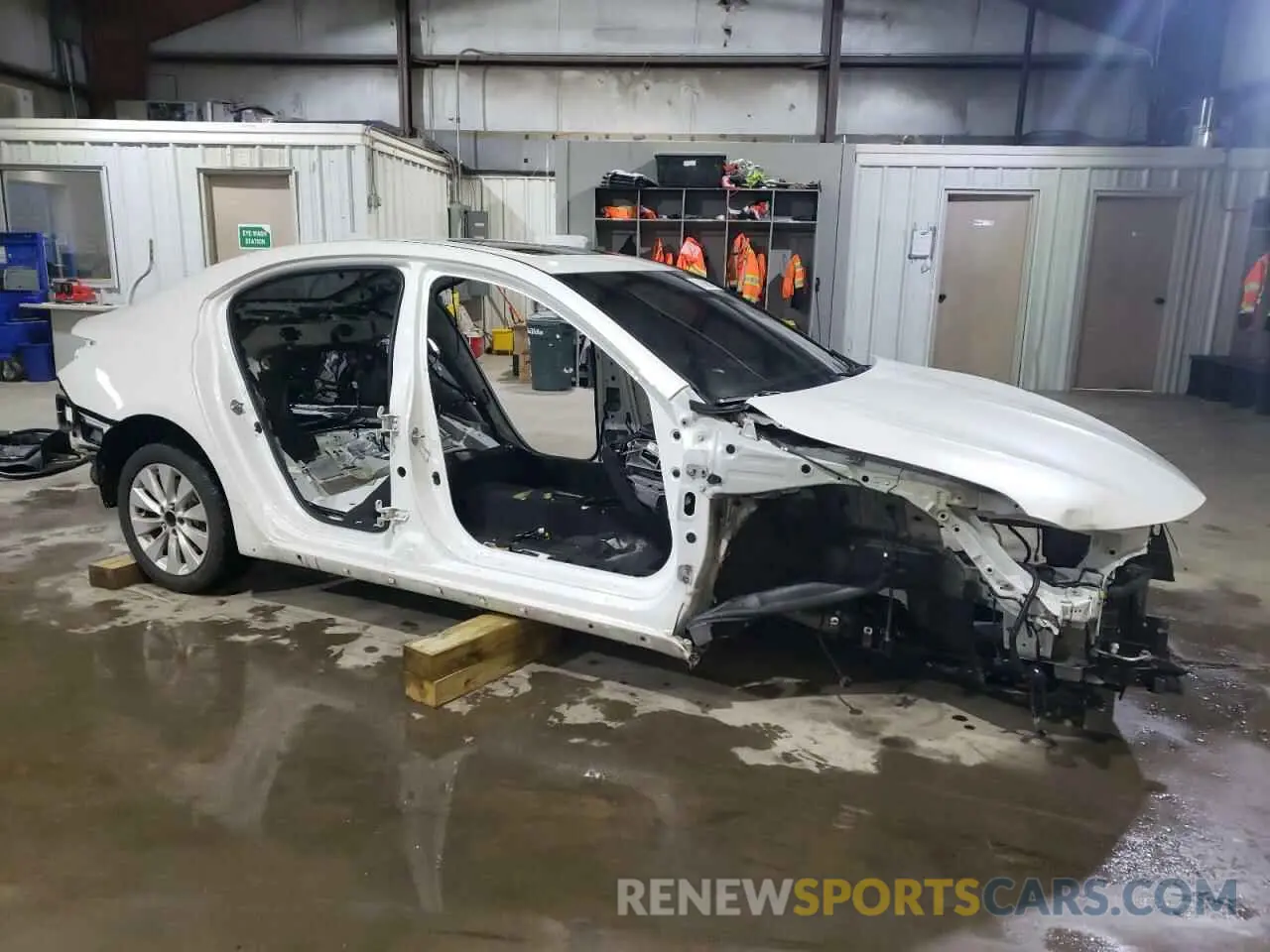 4 Photograph of a damaged car 19UUB2F68LA005790 ACURA TLX 2020