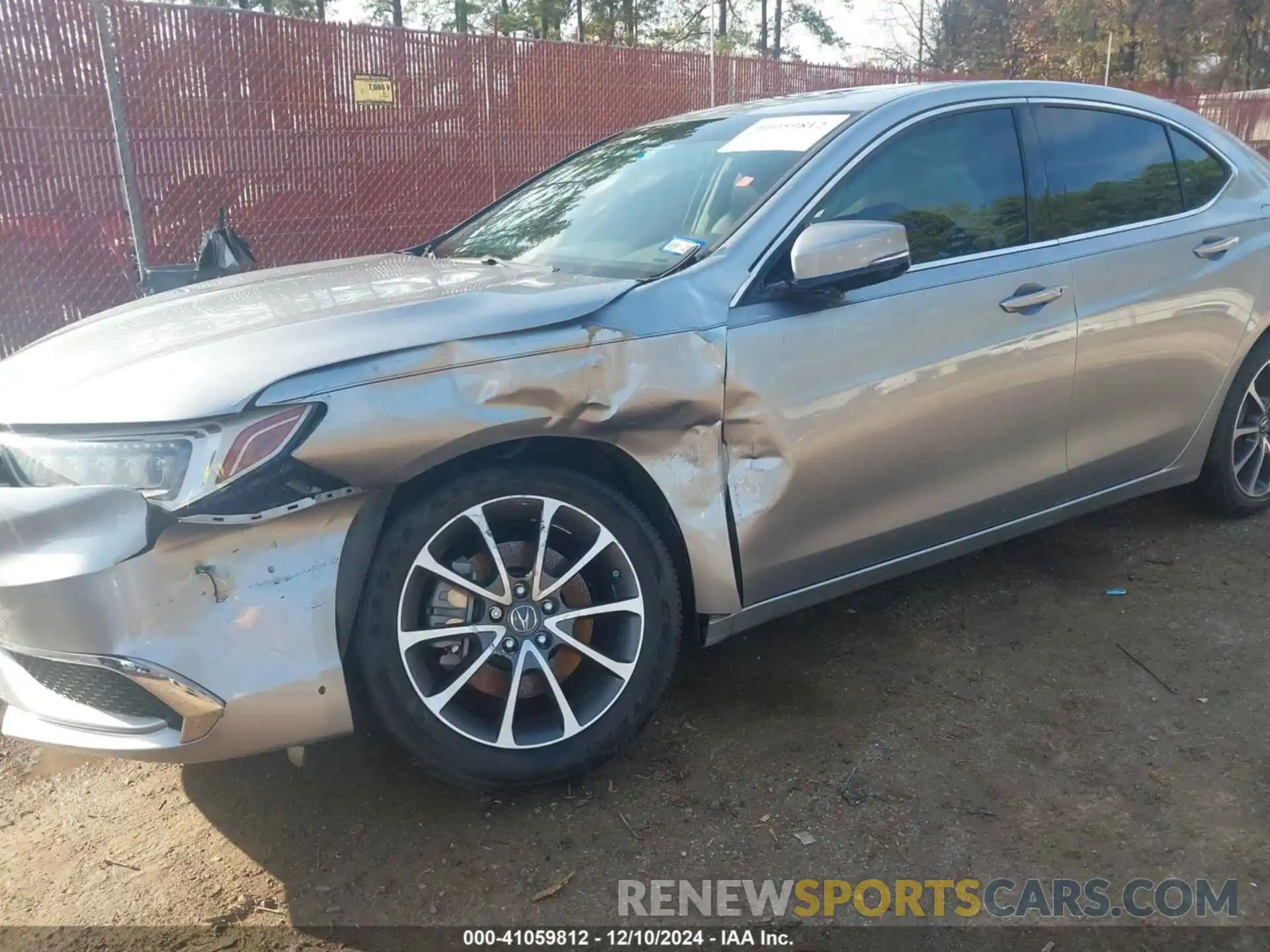 6 Photograph of a damaged car 19UUB3F34LA001828 ACURA TLX 2020