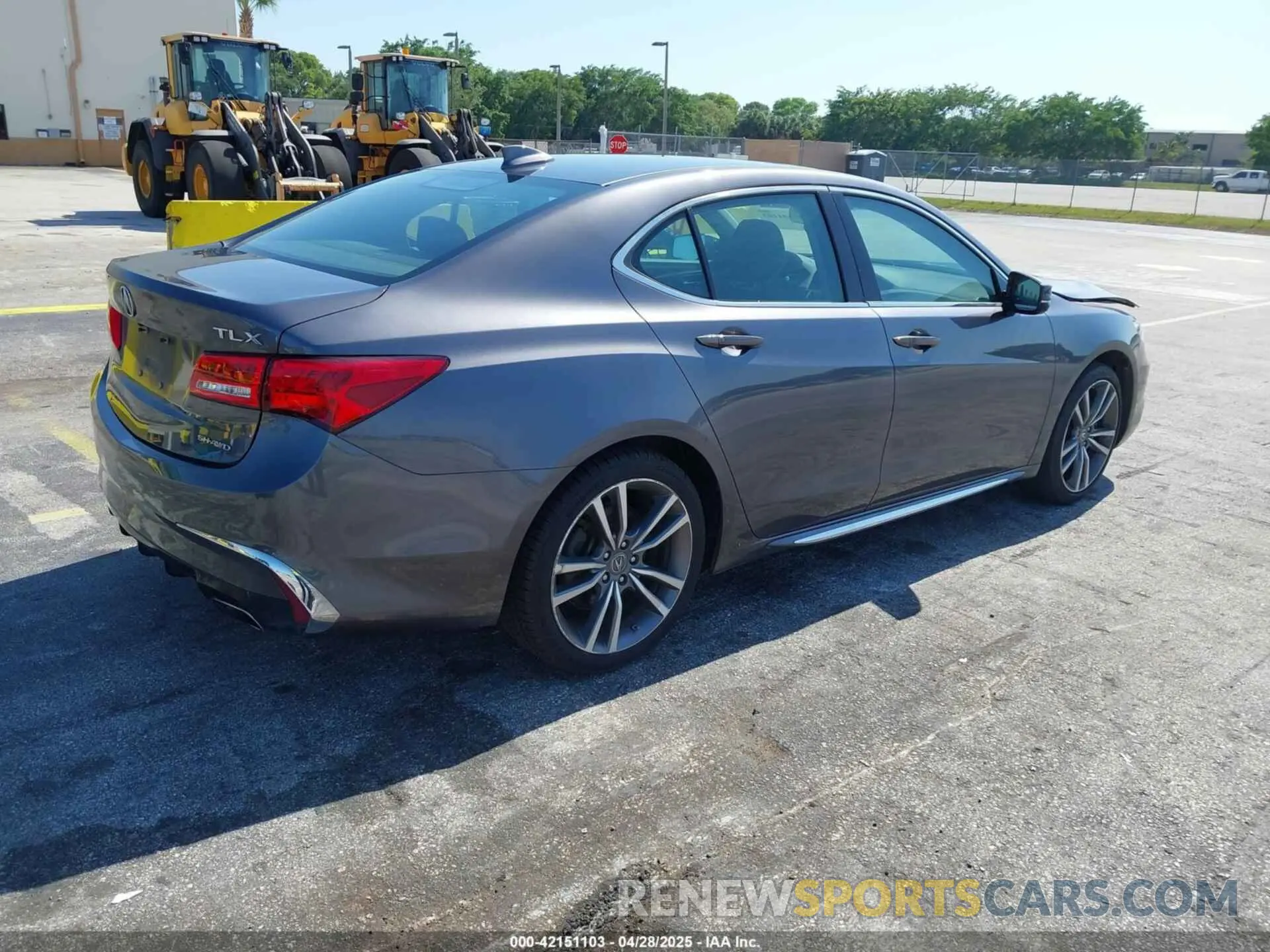 4 Photograph of a damaged car 19UUB3F4XLA000269 ACURA TLX 2020