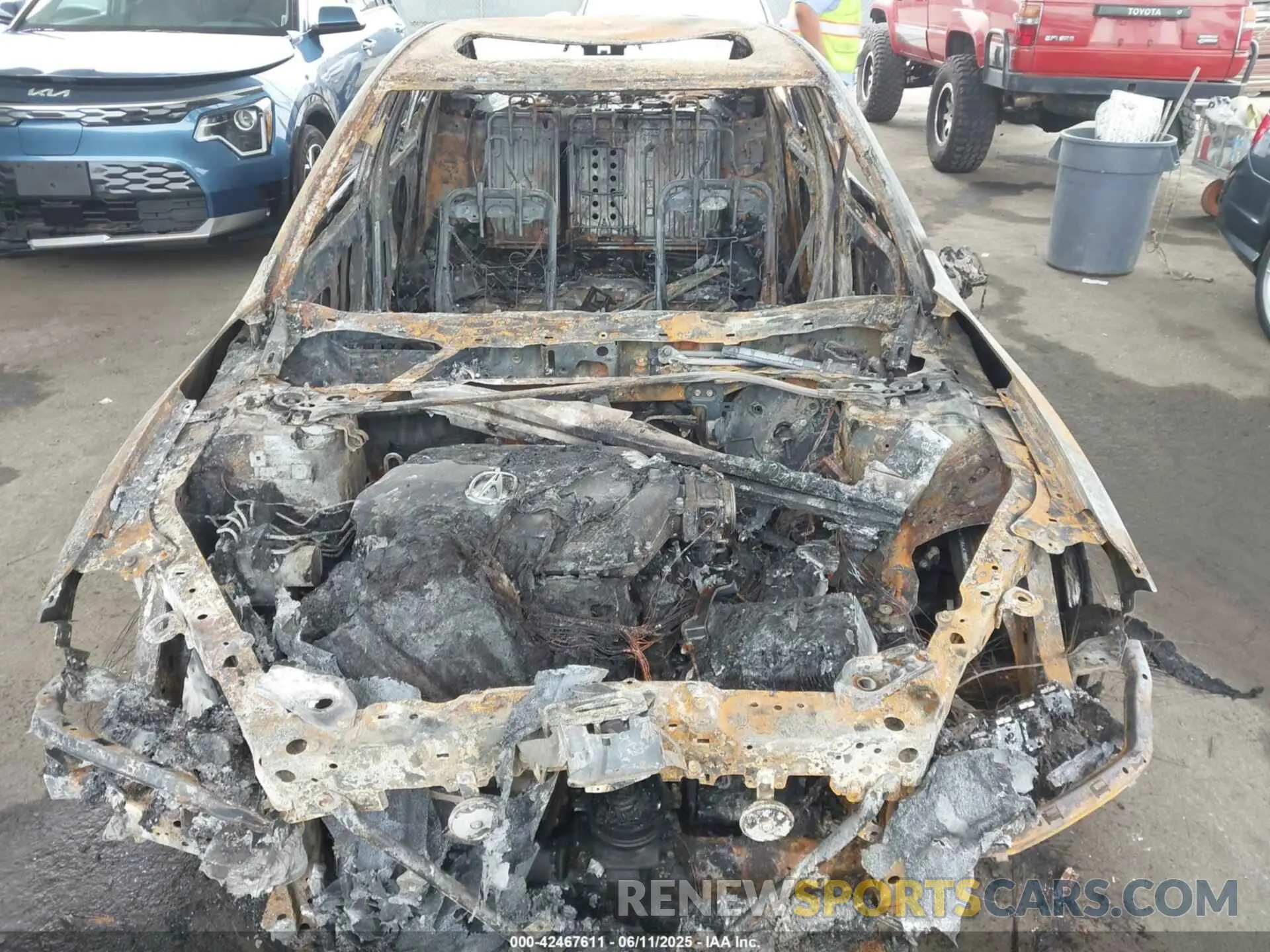 6 Photograph of a damaged car 19UUB3F67LA002143 ACURA TLX 2020