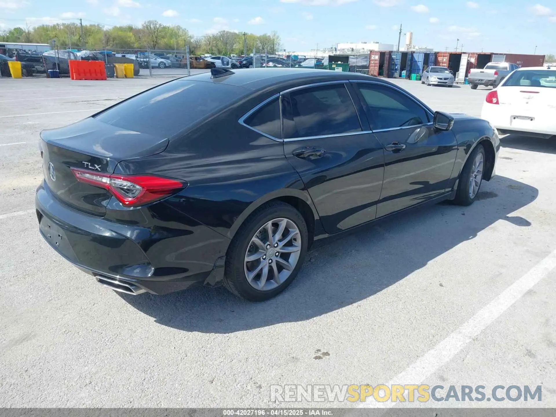4 Photograph of a damaged car 19UUB5F31MA011651 ACURA TLX 2021