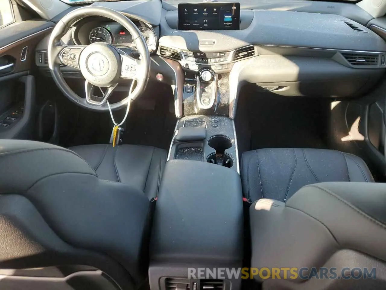 8 Photograph of a damaged car 19UUB5F31MA011939 ACURA TLX 2021