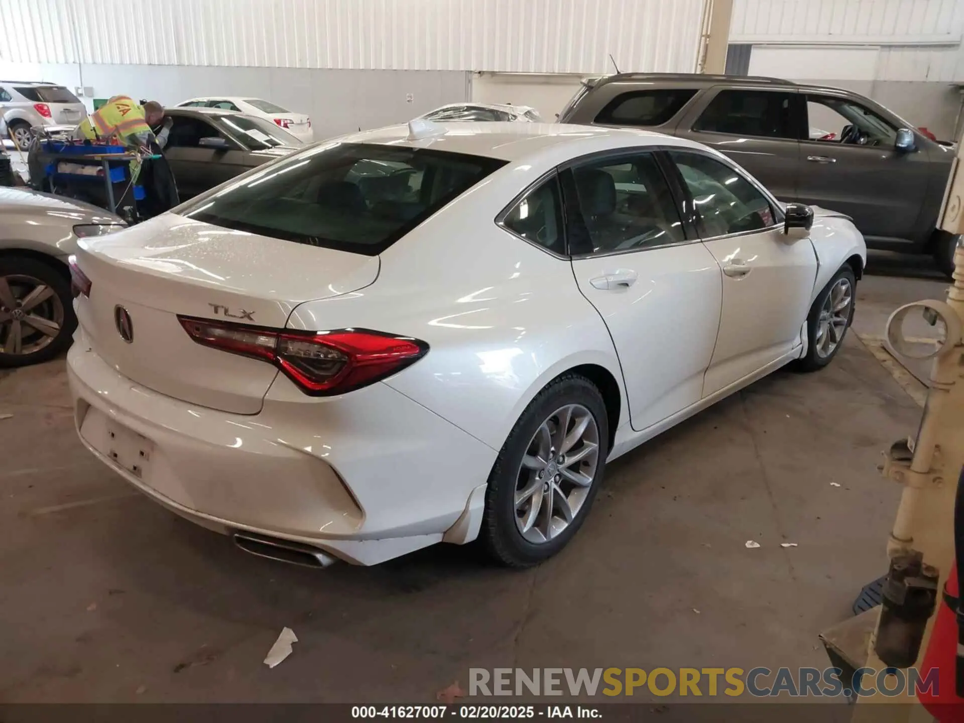 4 Photograph of a damaged car 19UUB5F33MA013207 ACURA TLX 2021