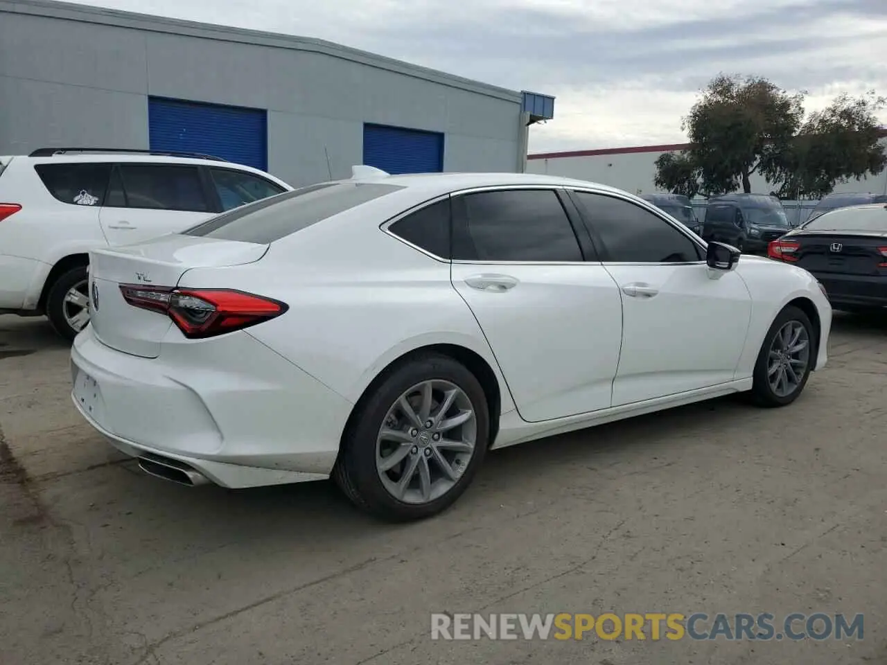 3 Photograph of a damaged car 19UUB5F3XMA002401 ACURA TLX 2021