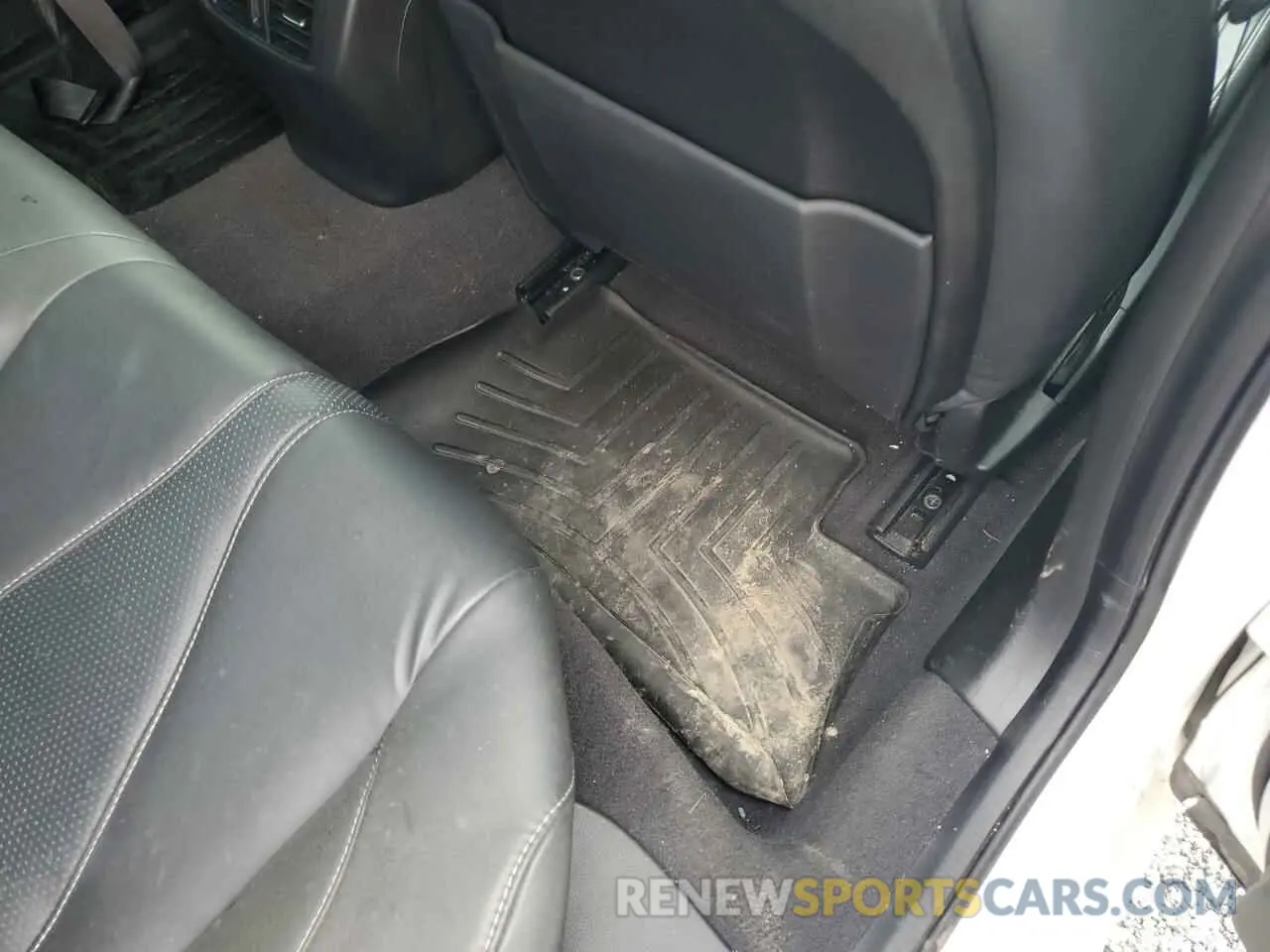 13 Photograph of a damaged car 19UUB5F41MA008113 ACURA TLX 2021