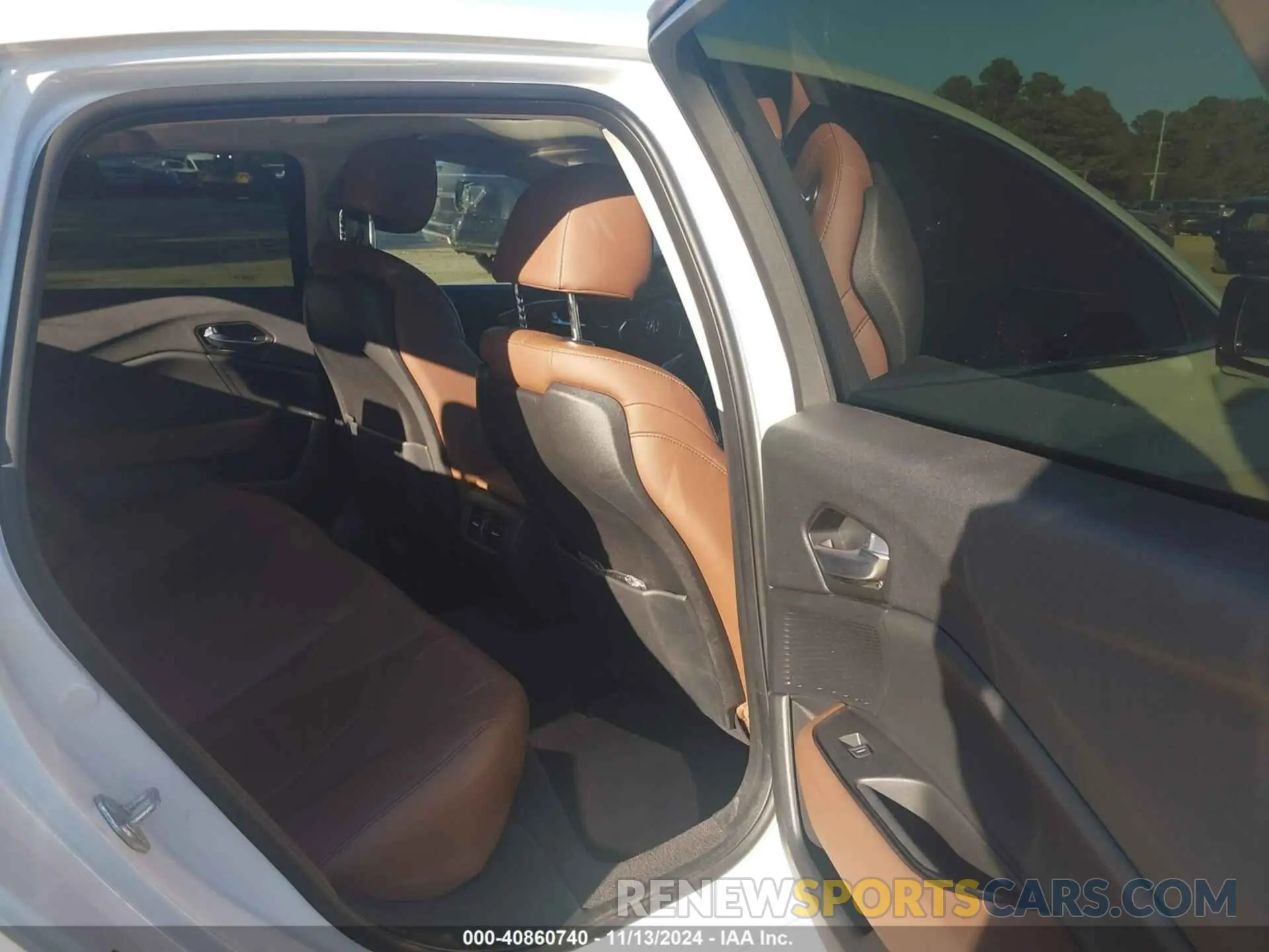 8 Photograph of a damaged car 19UUB5F42MA014115 ACURA TLX 2021