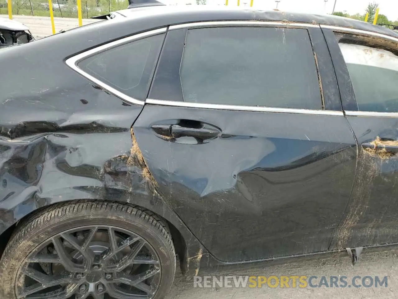 10 Photograph of a damaged car 19UUB5F45MA005814 ACURA TLX 2021